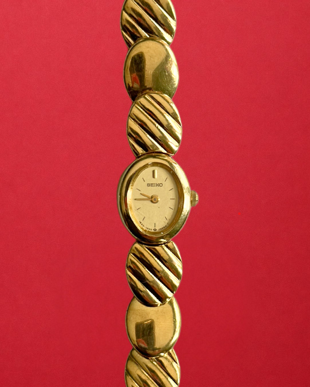 1980s Seiko Oval Disc Quartz Watch