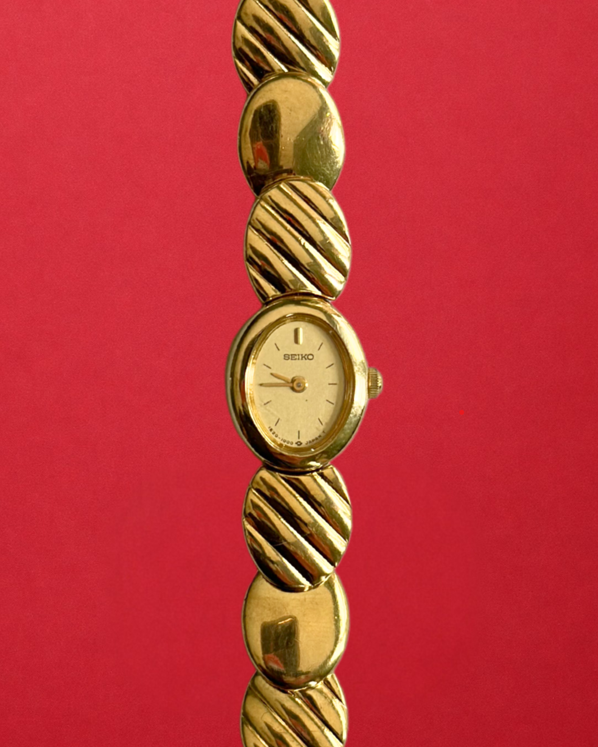 1980s Seiko Oval Disc Quartz Watch