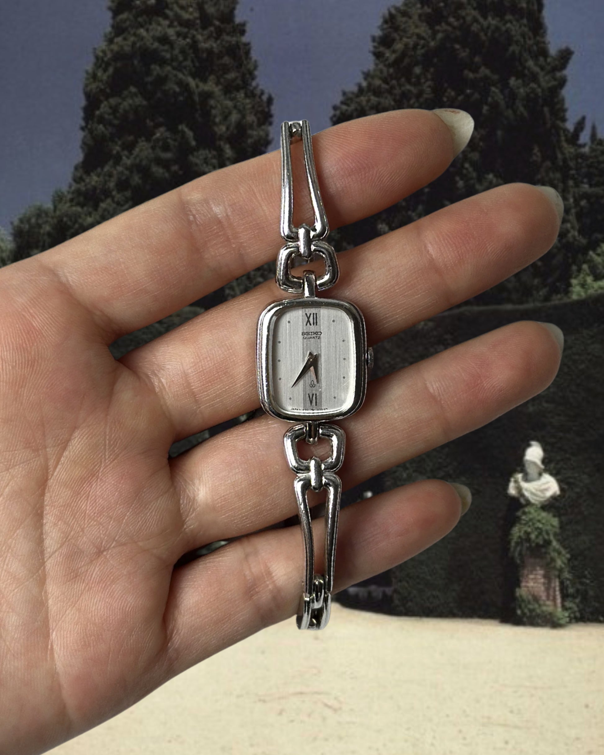 1980s Seiko hollow link silver tone quartz watch