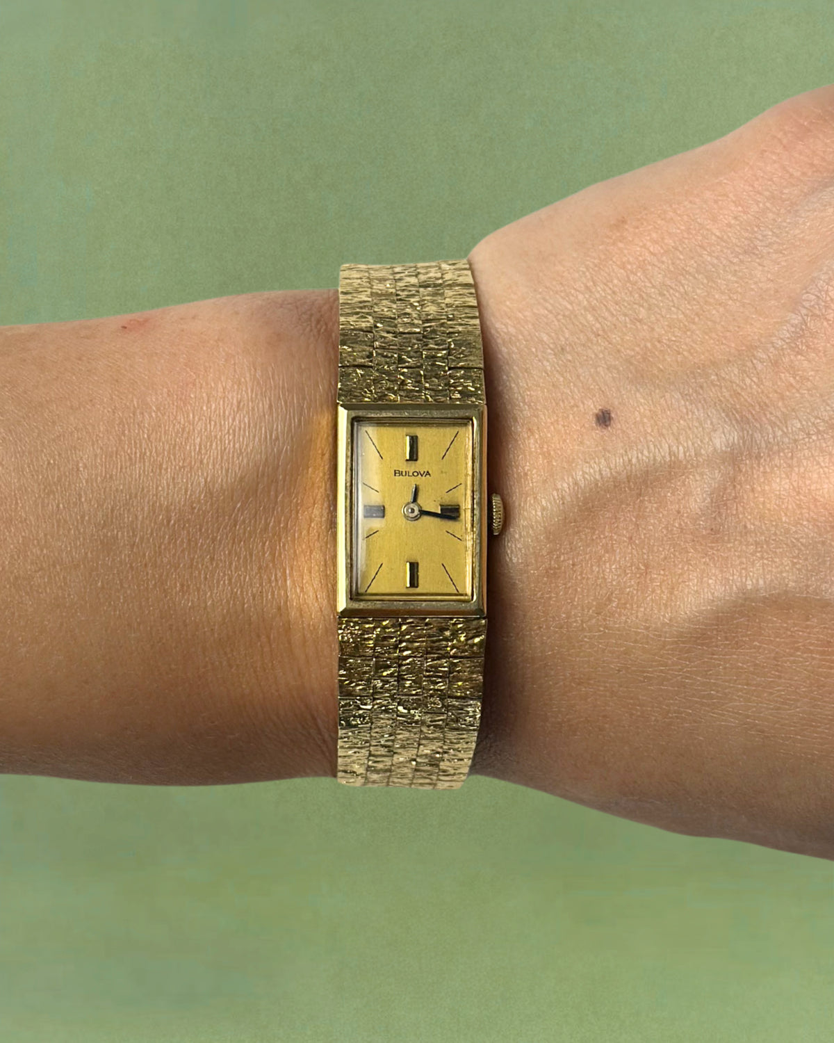 1970s Bulova gold-plated rectangular mechanical watch