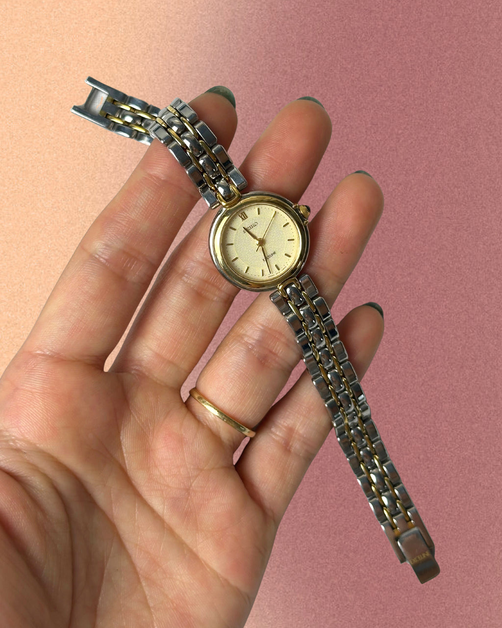 1980s Seiko Exceline two-tone round quartz watch