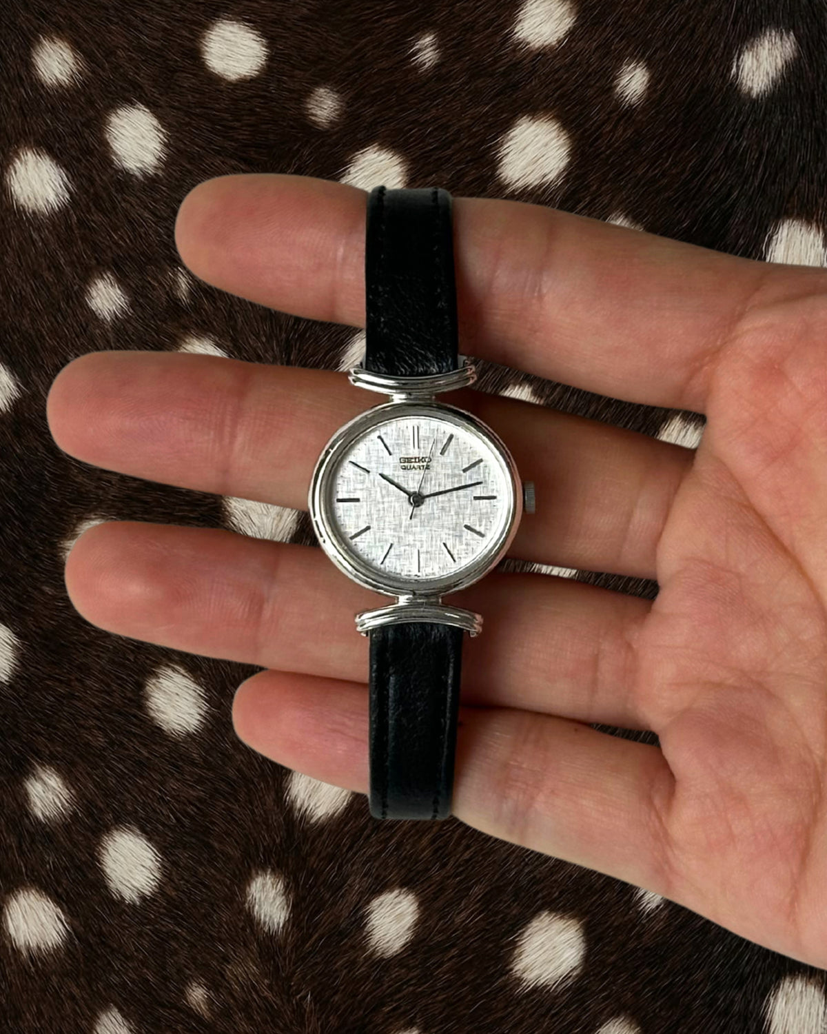 1980s Seiko round black leather quartz watch