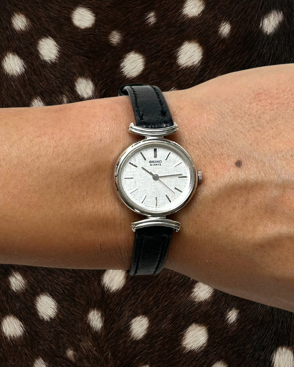 1980s Seiko round black leather quartz watch