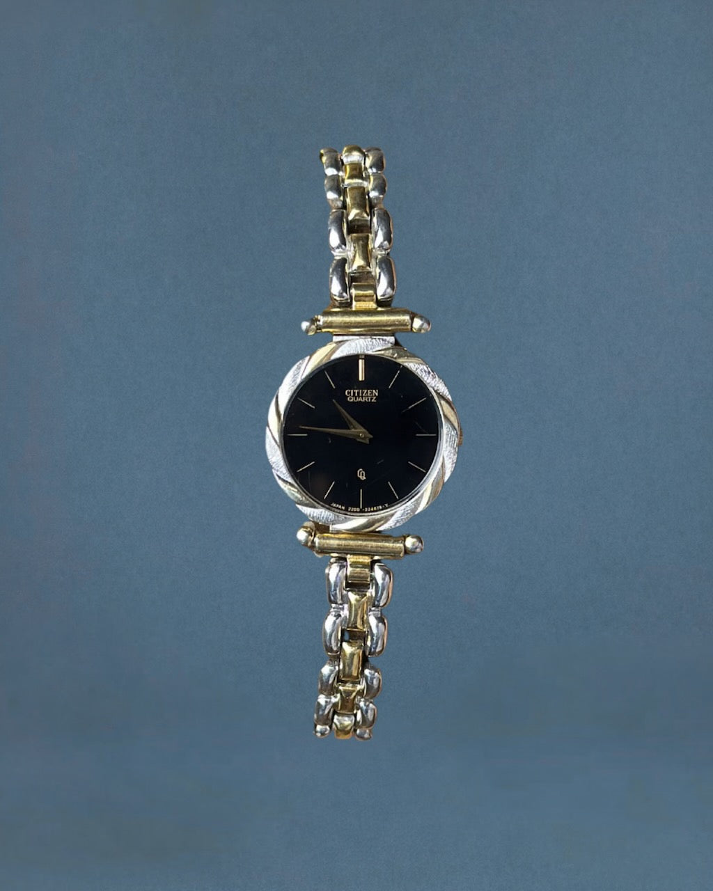 1980s Citizen black dial two-tone quartz watch
