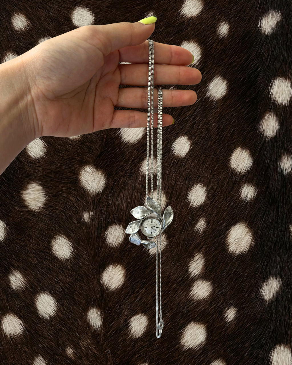 1970s Seiko floral mechanical watch necklace