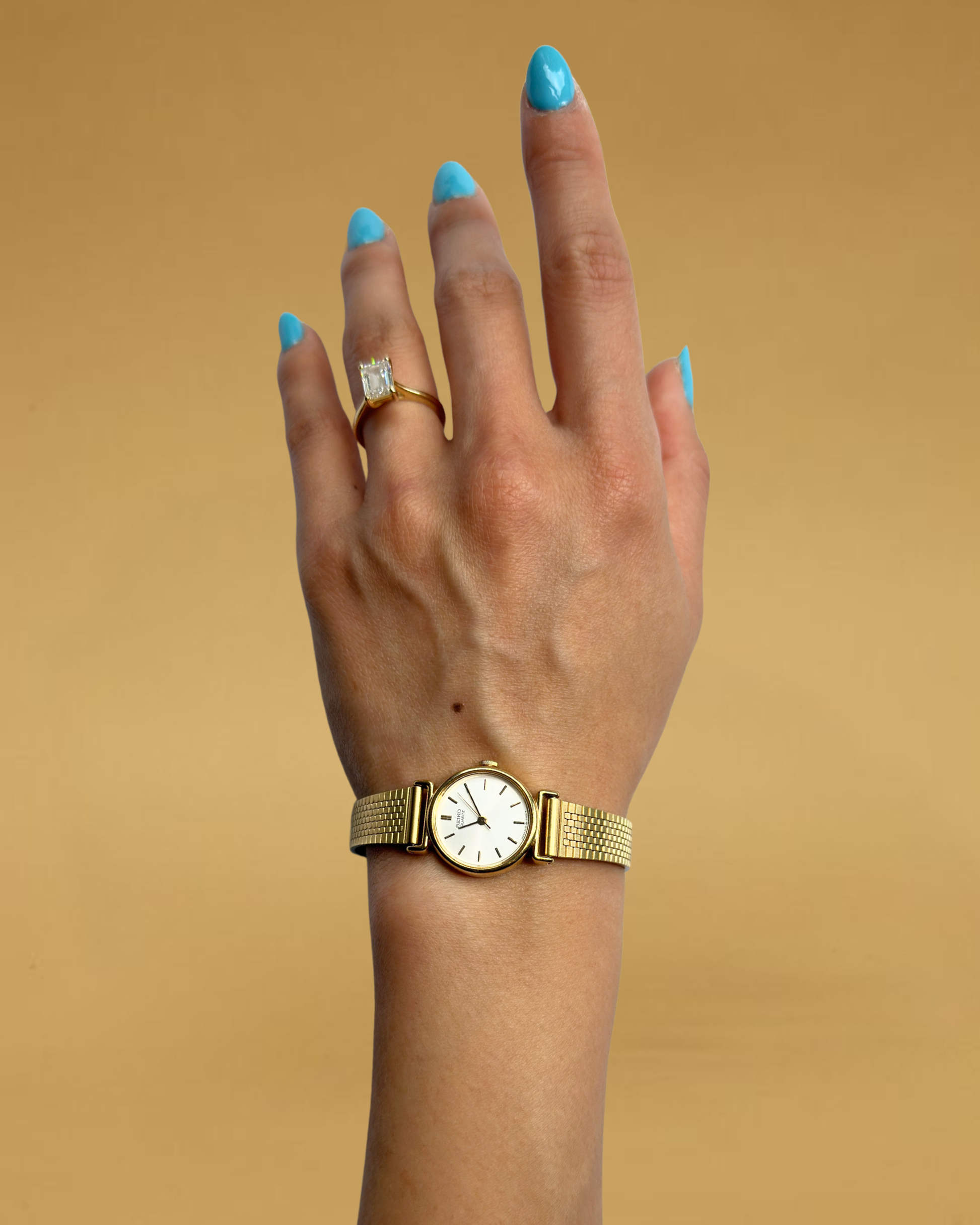 1980s Seiko gold-plated round quartz watch