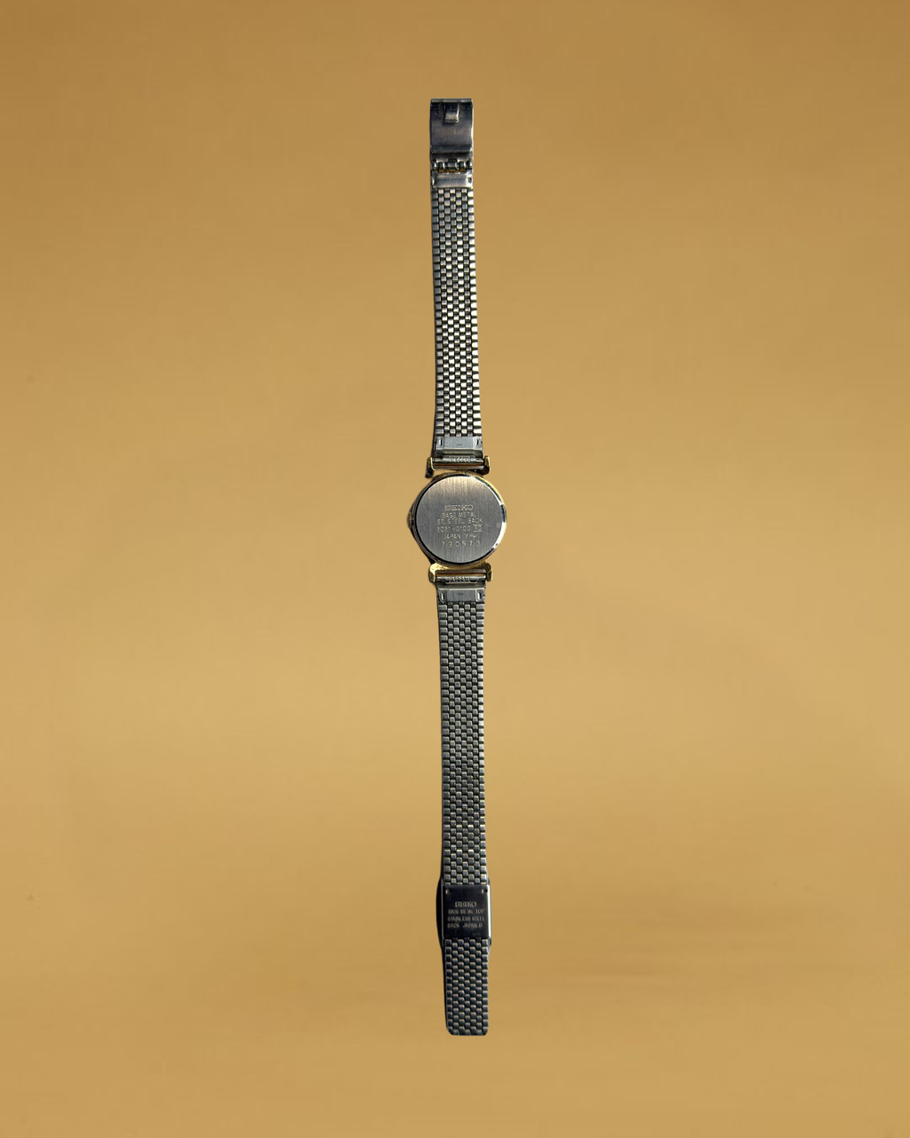 1980s Seiko gold-plated round quartz watch