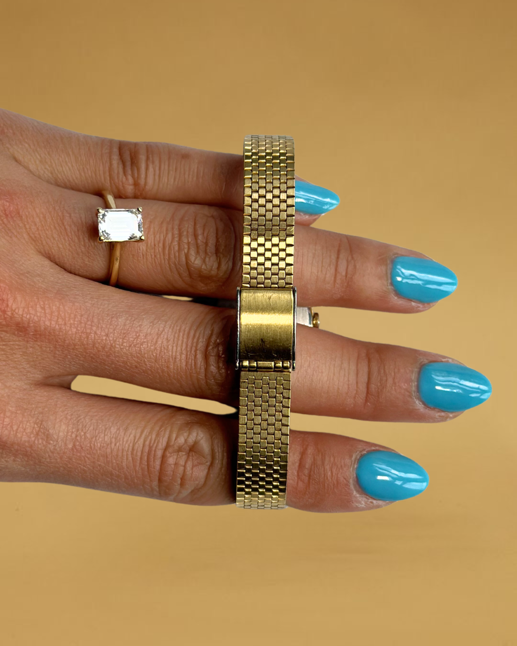 1980s Seiko gold-plated round quartz watch