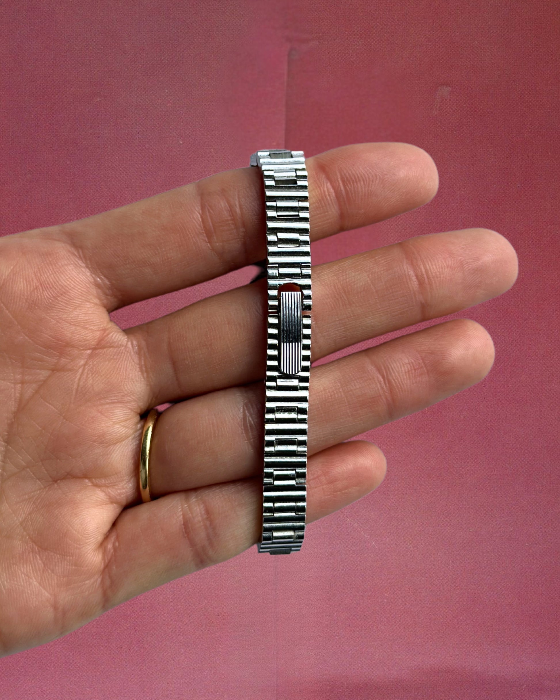 1970s Sekonda groove silver tone mechanical watch