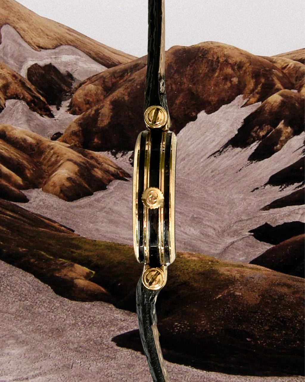 1980s Gucci Roman dial black leather quartz watch