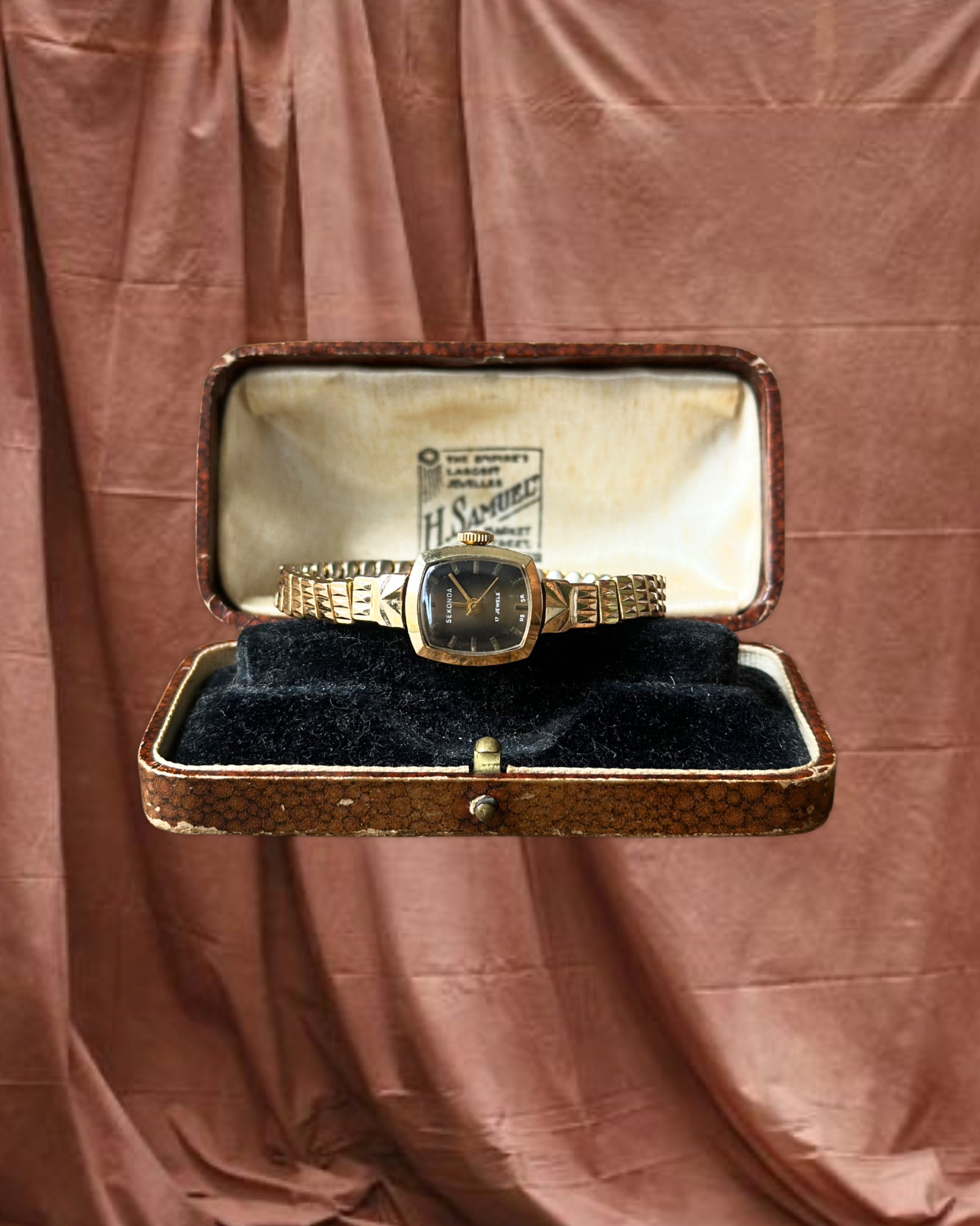 1970s Sekonda Tiger’s Eye Expander Mechanical Watch