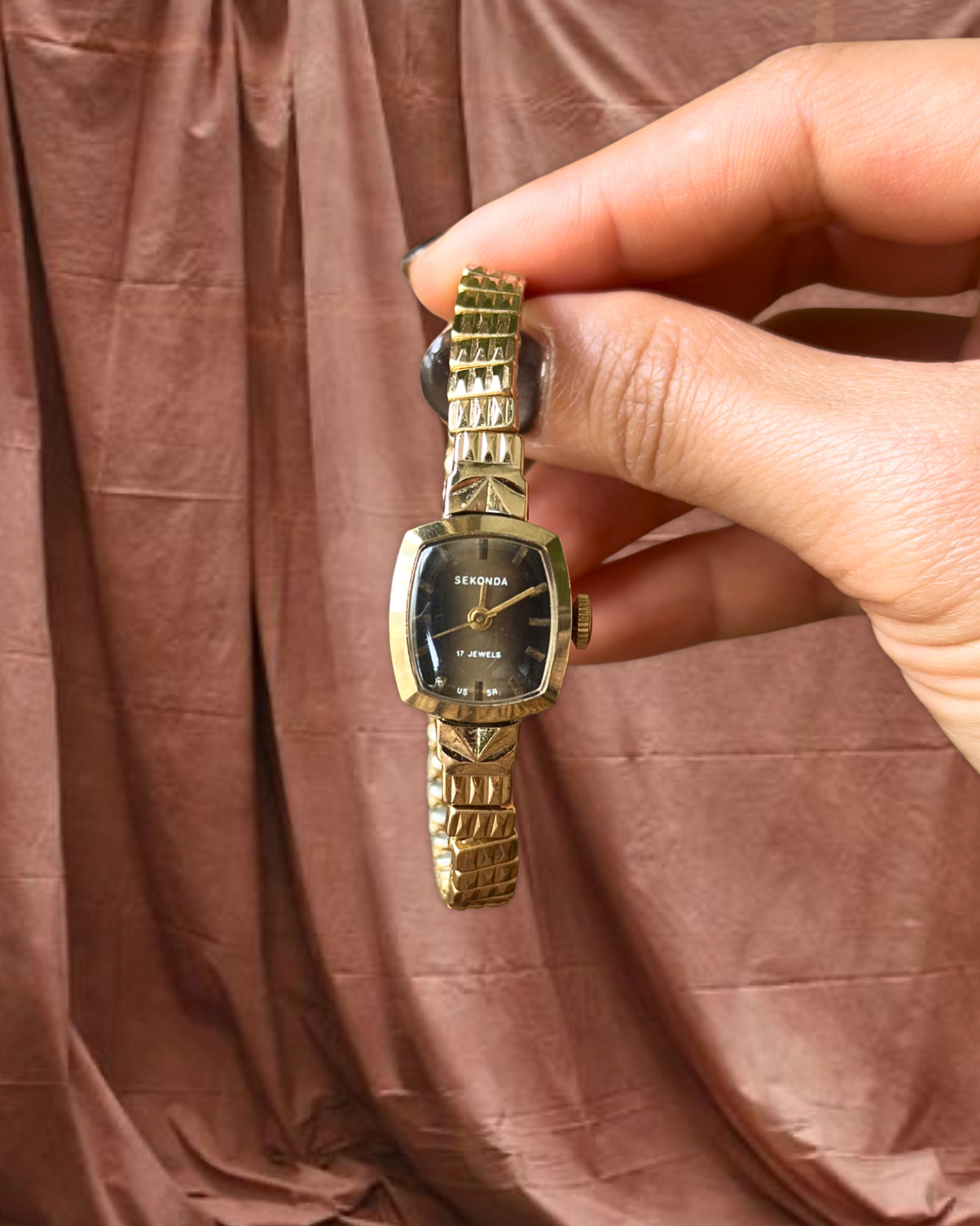 1970s Sekonda Tiger’s Eye Expander Mechanical Watch