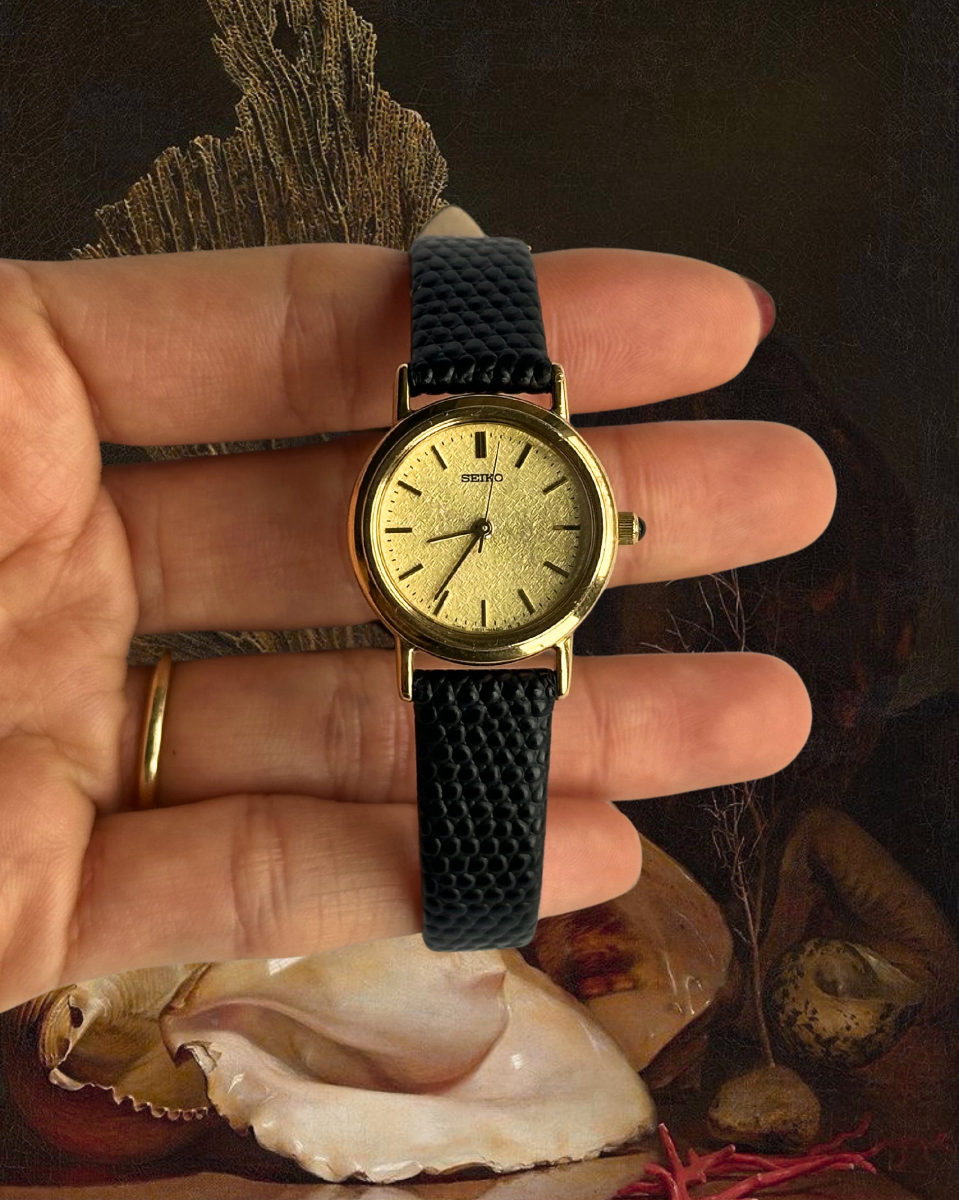 1980s Seiko round black leather quartz watch