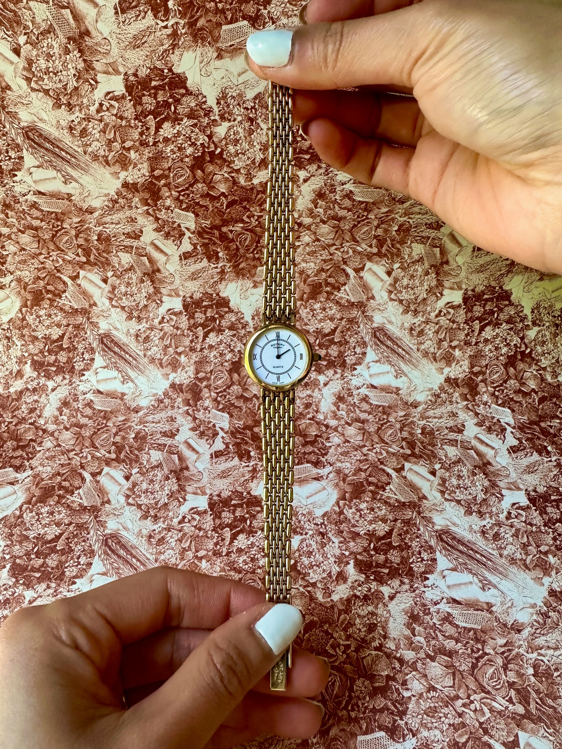 1980s Rotary gold-plated round quartz watch