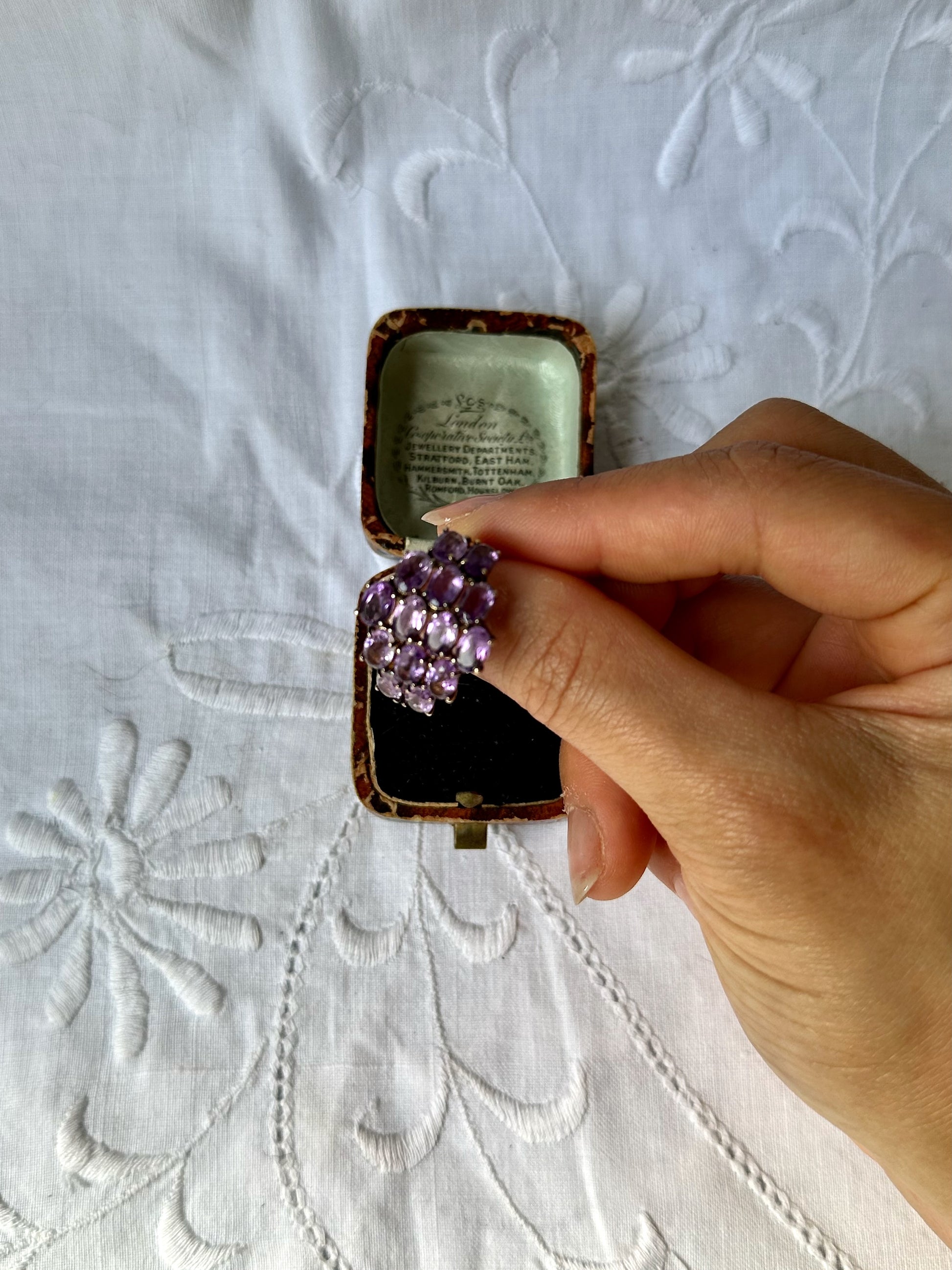 1990s Cluster Set Oval Cut Amethyst Gold-Plated Silver Ring