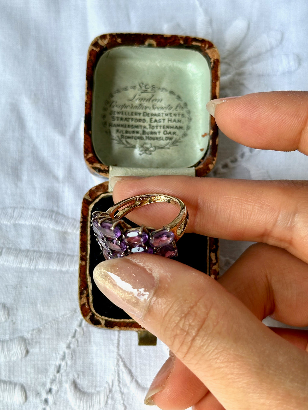 1990s Cluster Set Oval Cut Amethyst Gold-Plated Silver Ring