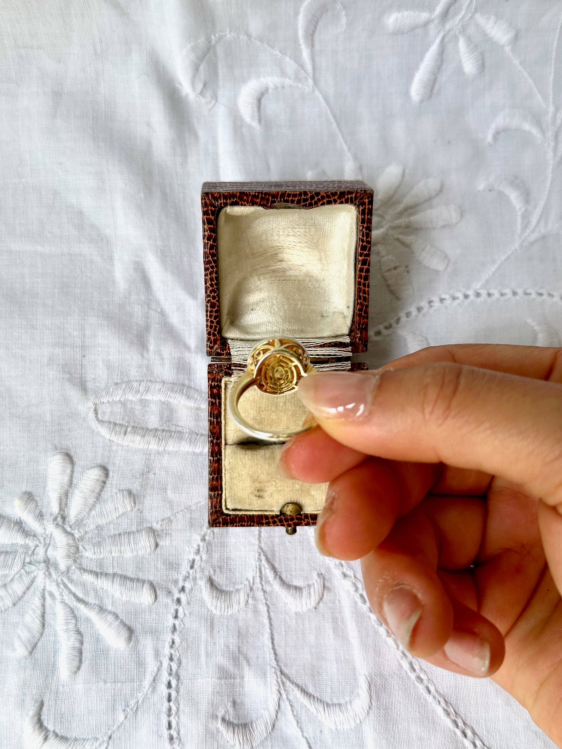 1980s halo yellow stone gold-plated silver ring