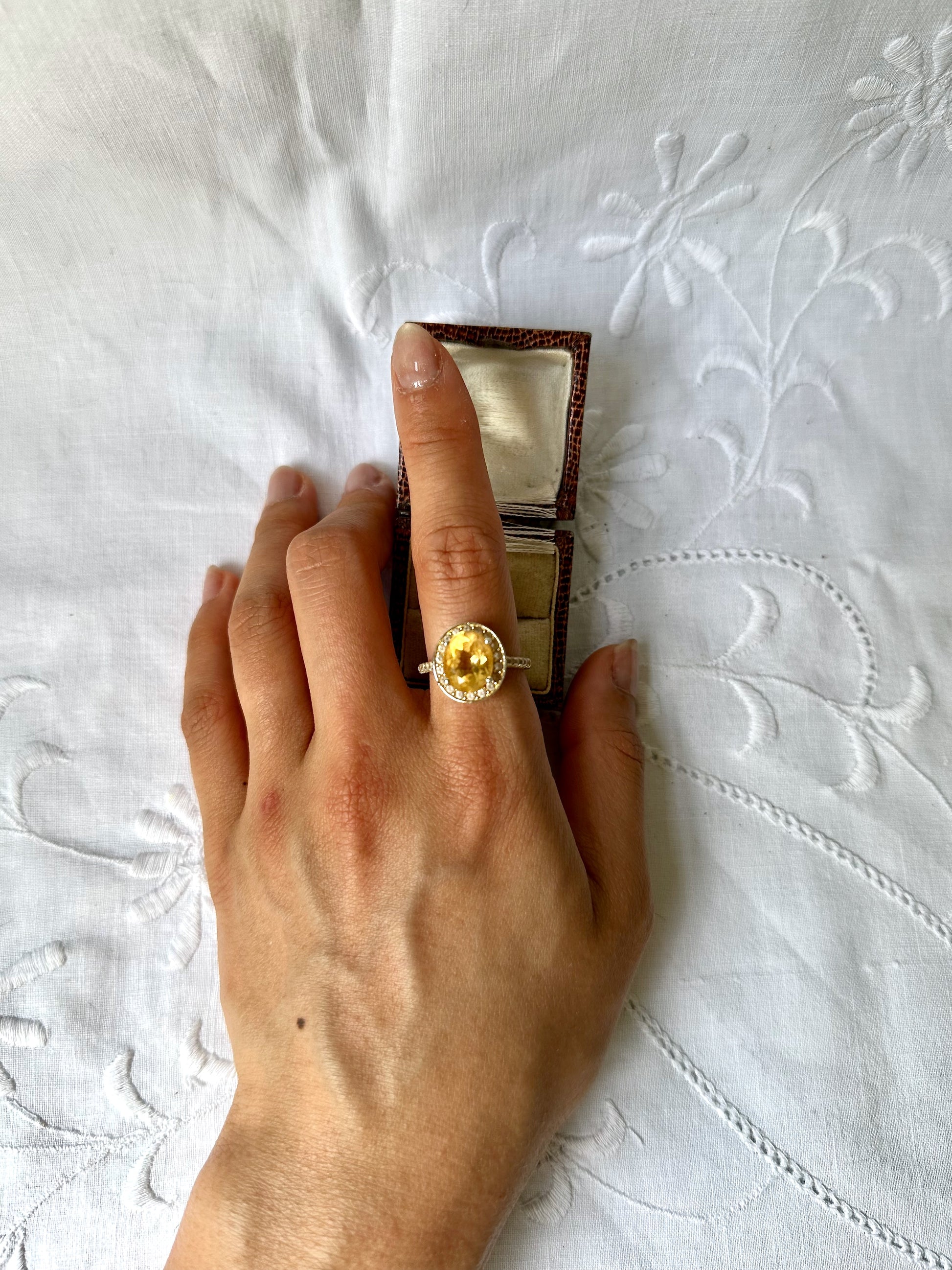 1980s halo yellow stone gold-plated silver ring