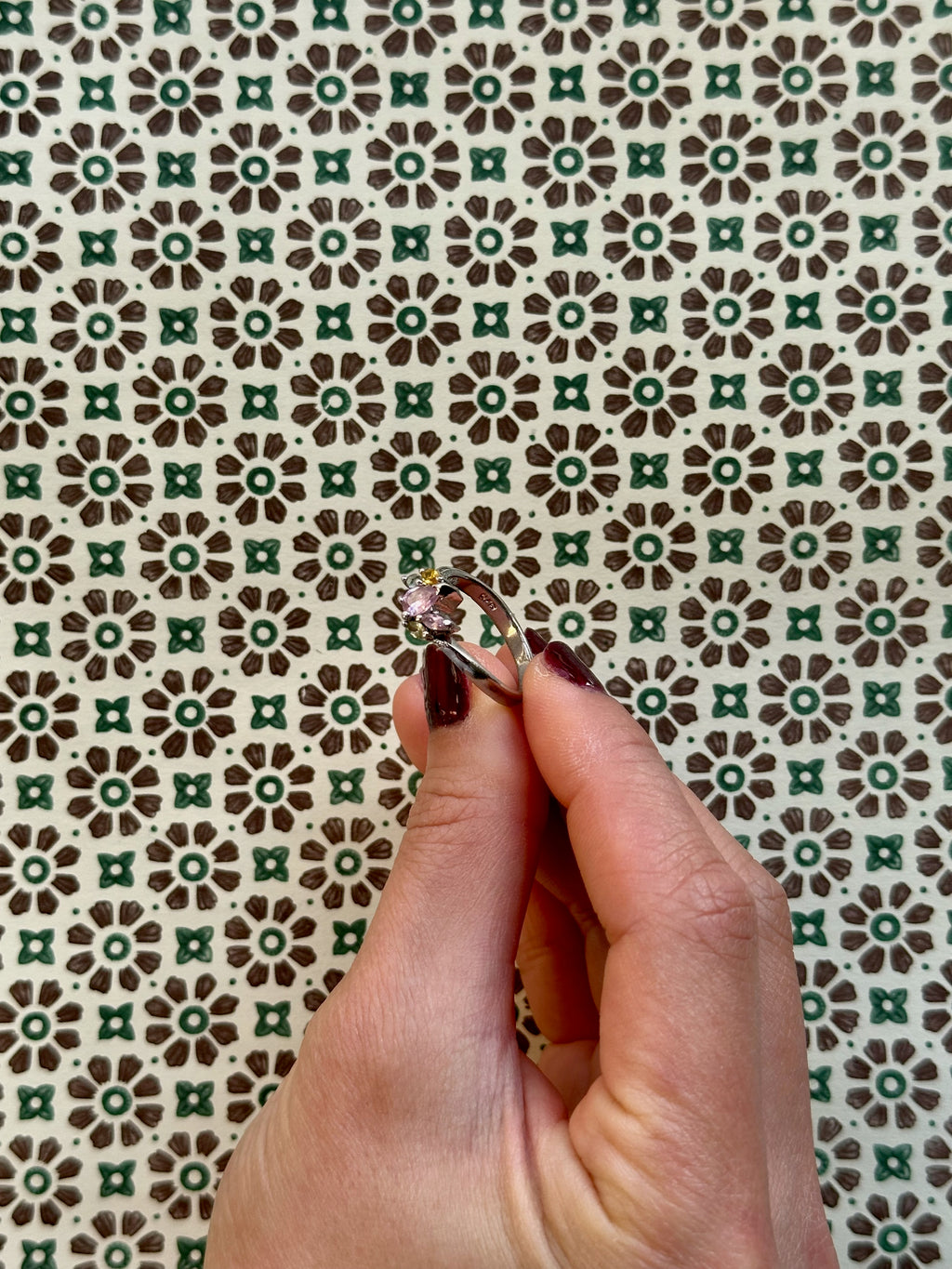 Delight mixed-quartz silver tone ring