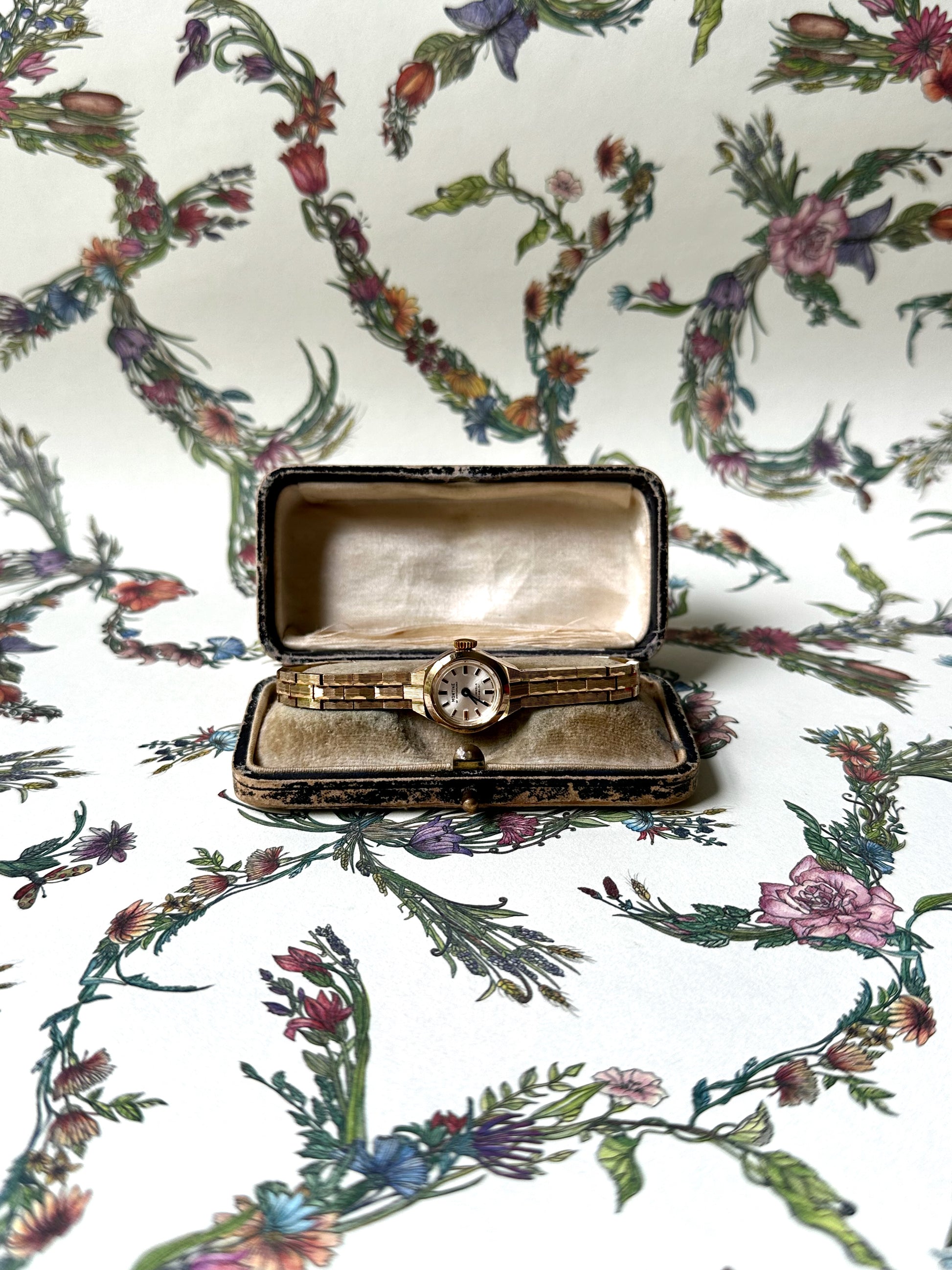 1970s Montine Gold-Tone Petite round Mechanical Watch