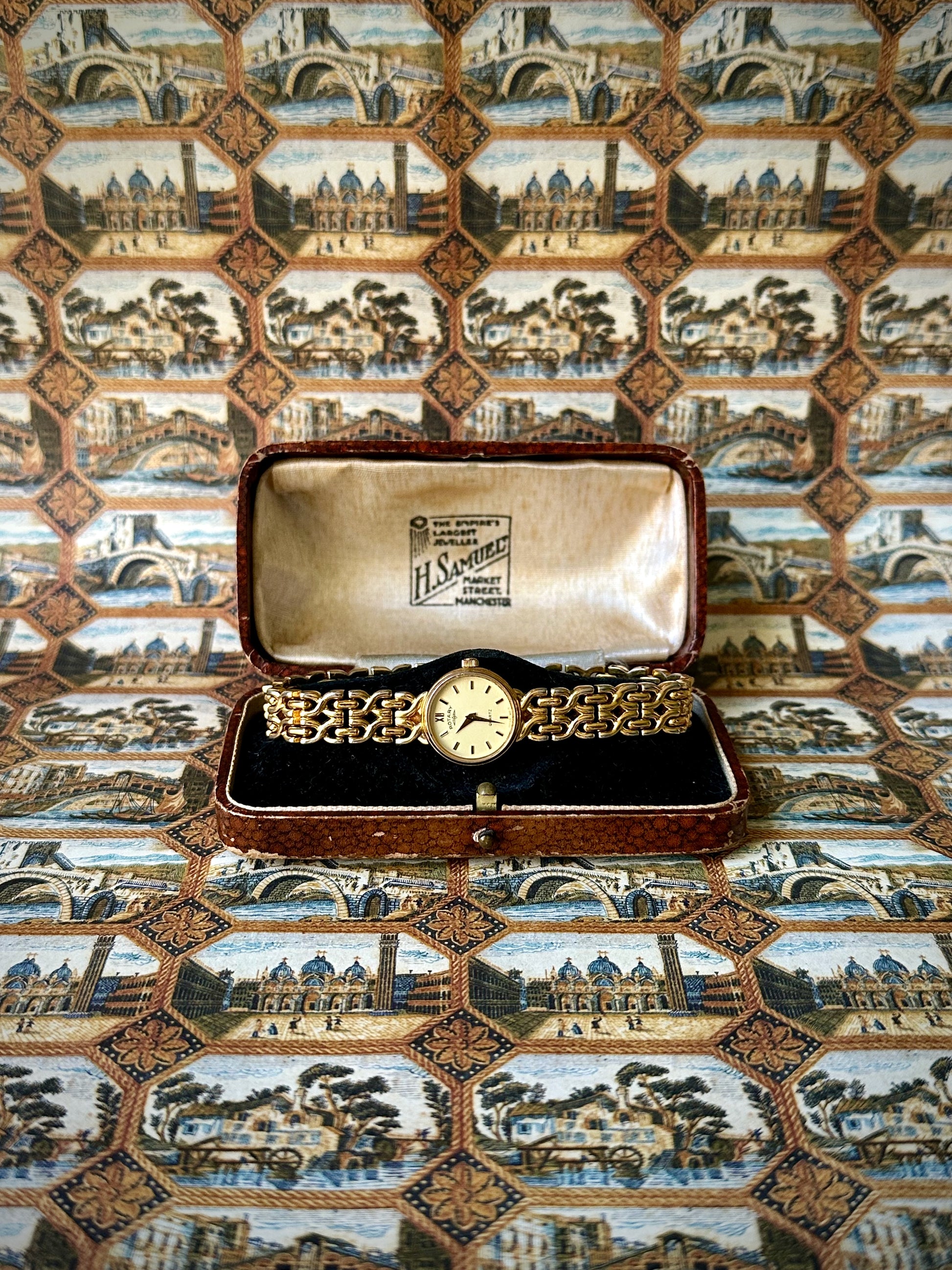 1980s Rotary Pattern Round Gold-Plated Quartz Watch