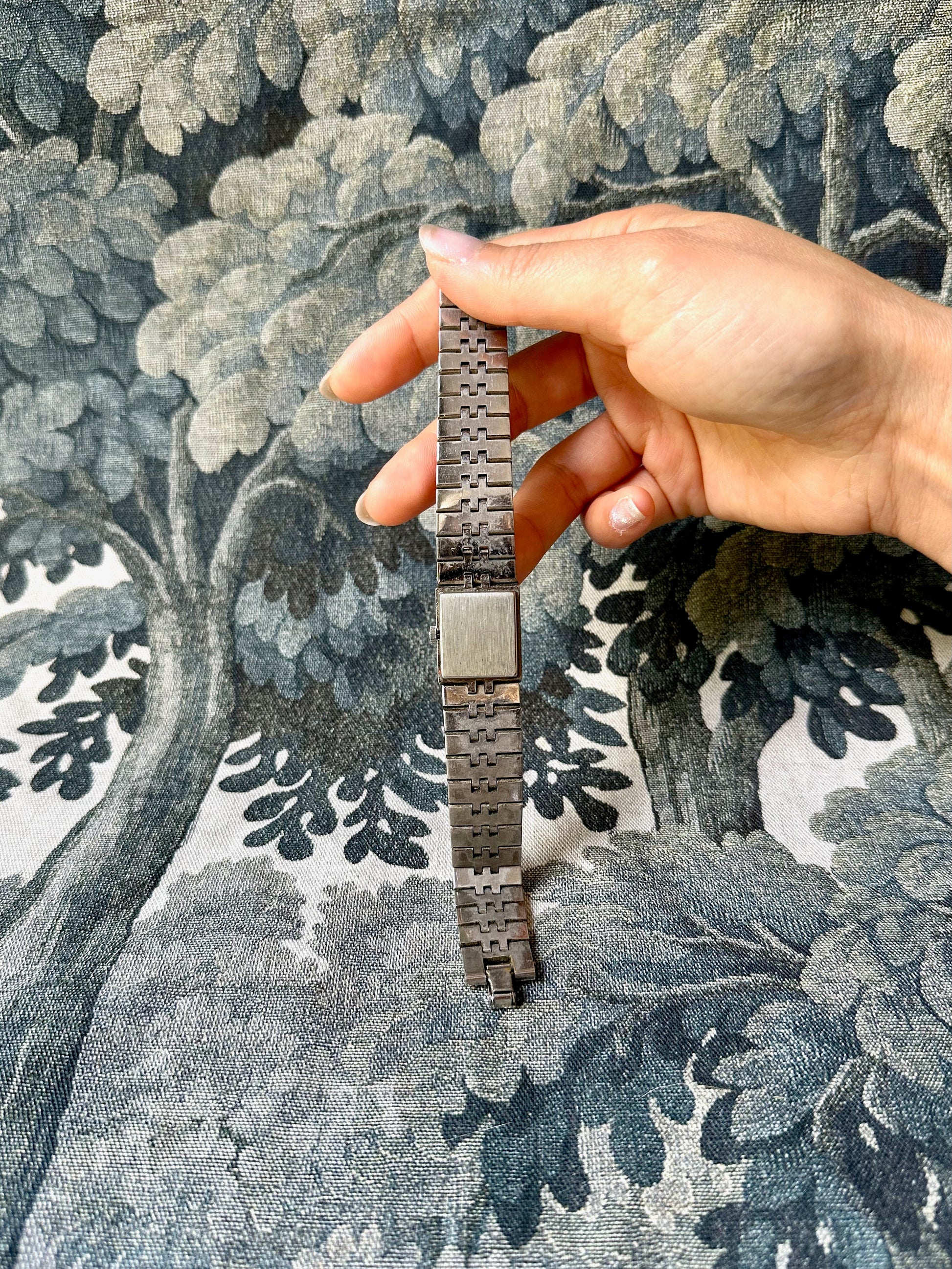 1980s Leno silver-tone textured mechanical watch