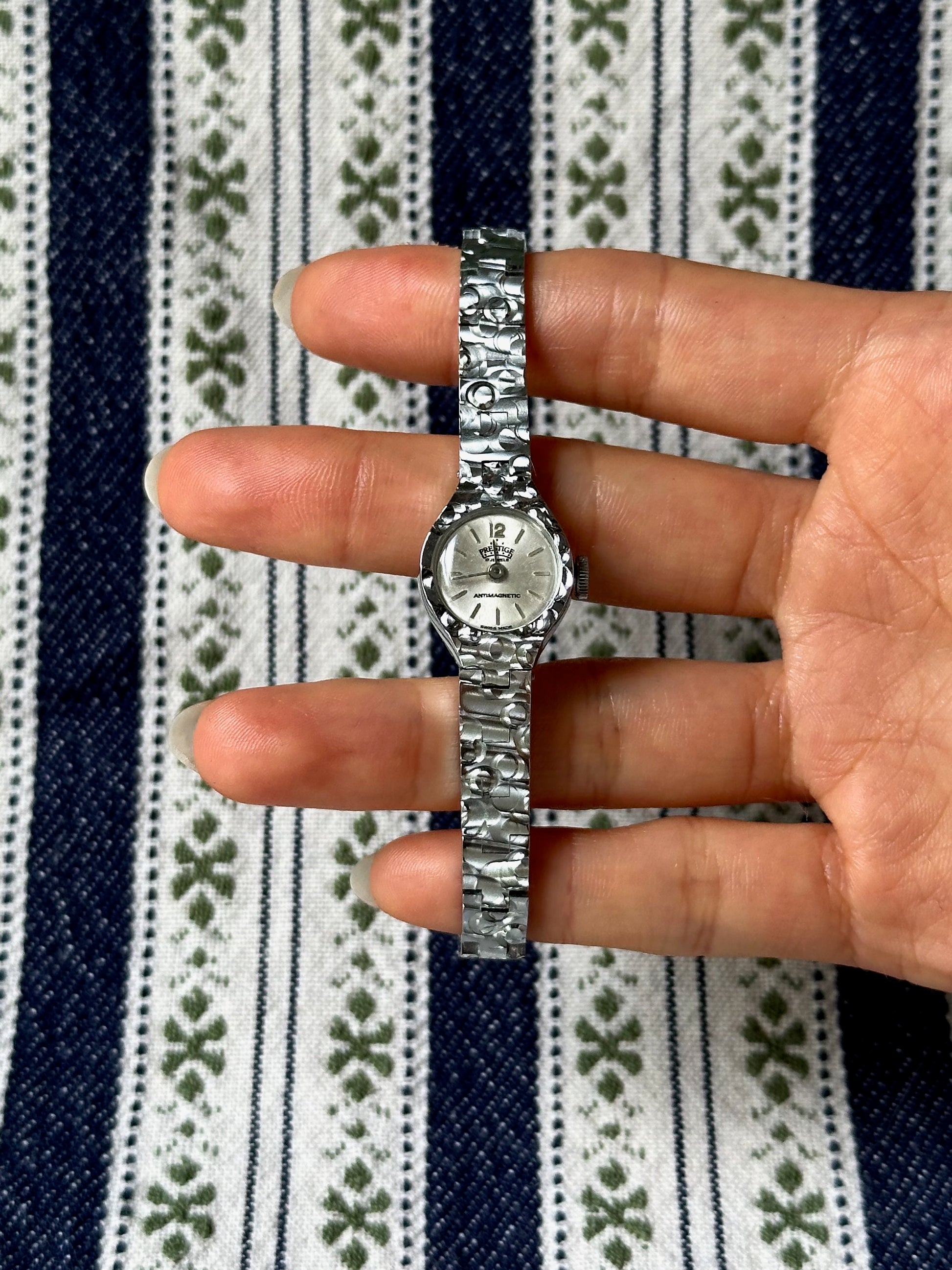 1970s Prestige Textured Silver Tone Mechanical Watch