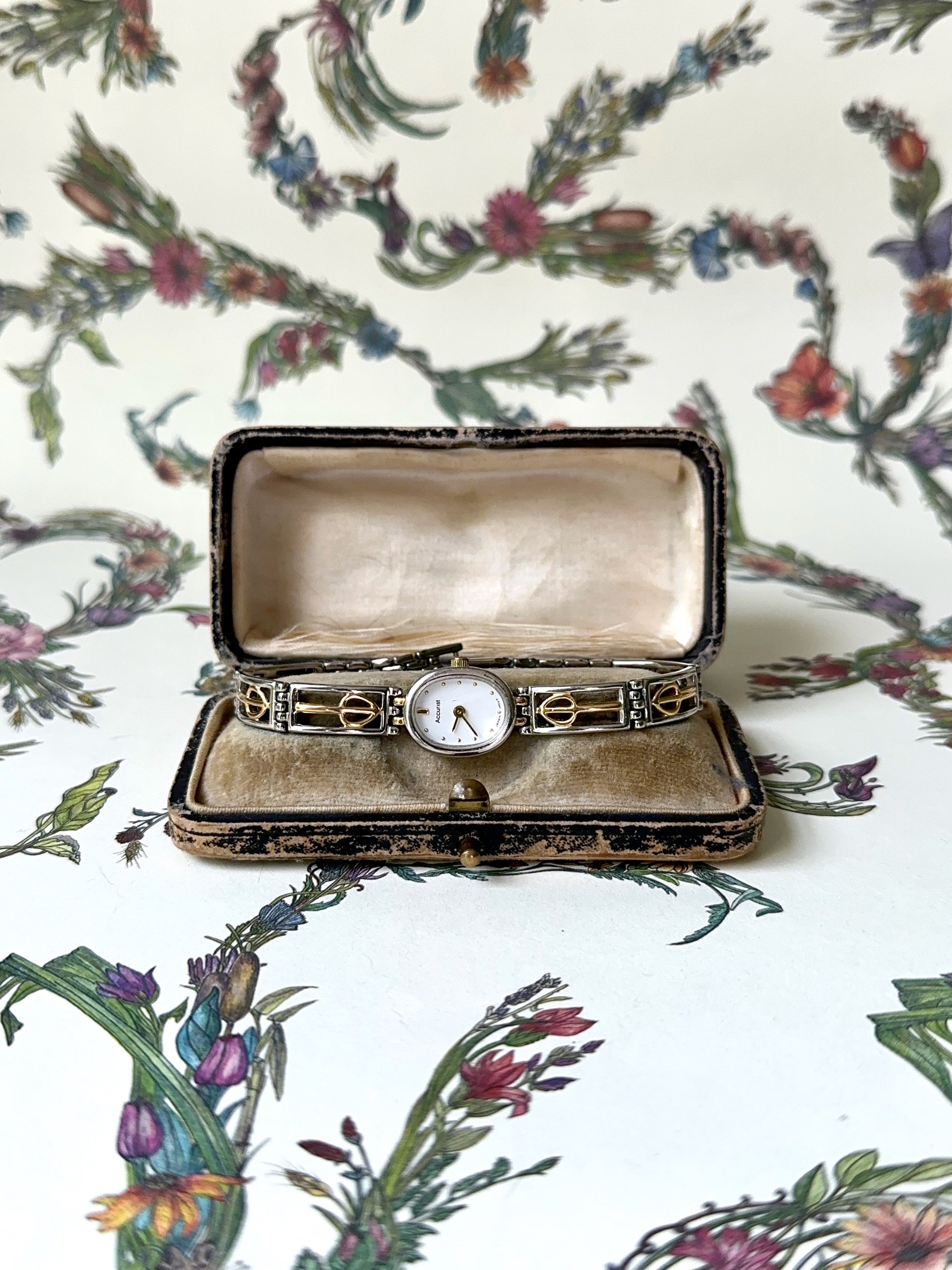 1980s Accurist two-tone oval pattern quartz watch