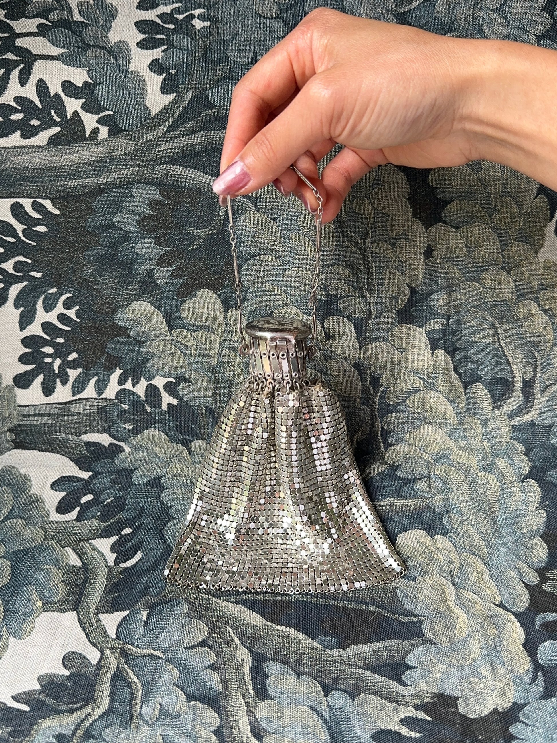 1930s Silver-Plated Sequin Mesh Pouch Bag