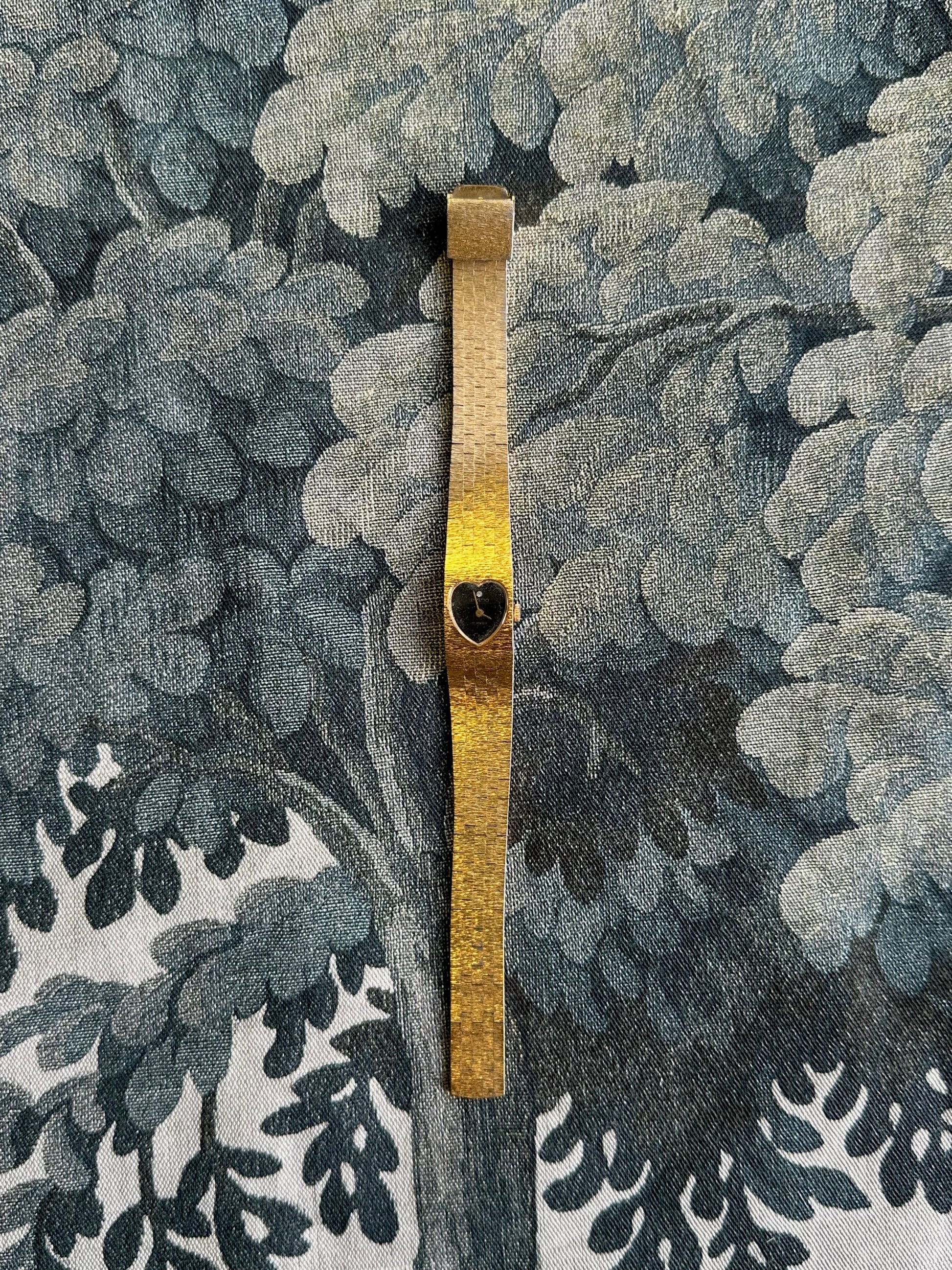 1970s Imado black heart gold-plated mechanical watch