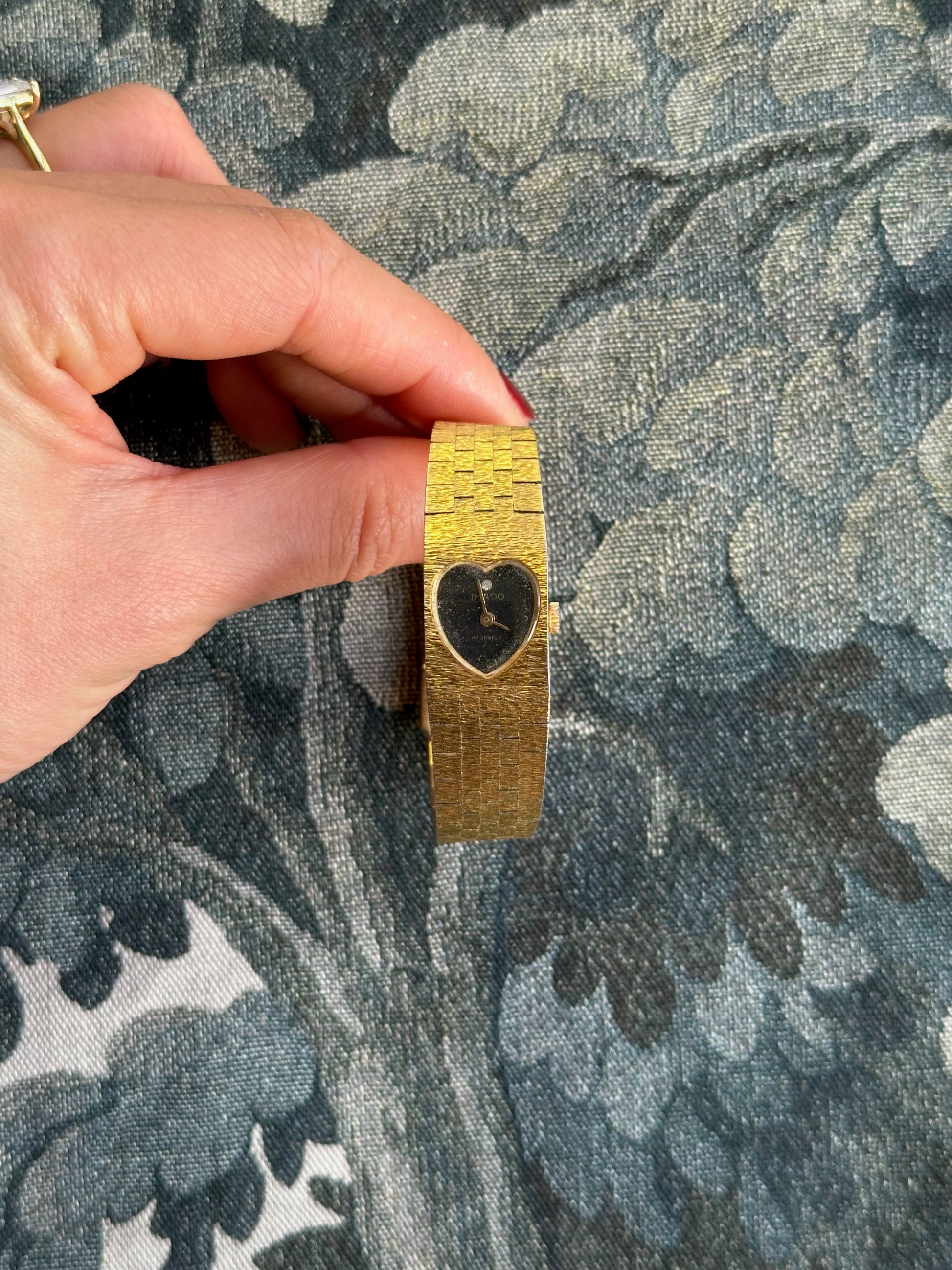 1970s Imado black heart gold-plated mechanical watch