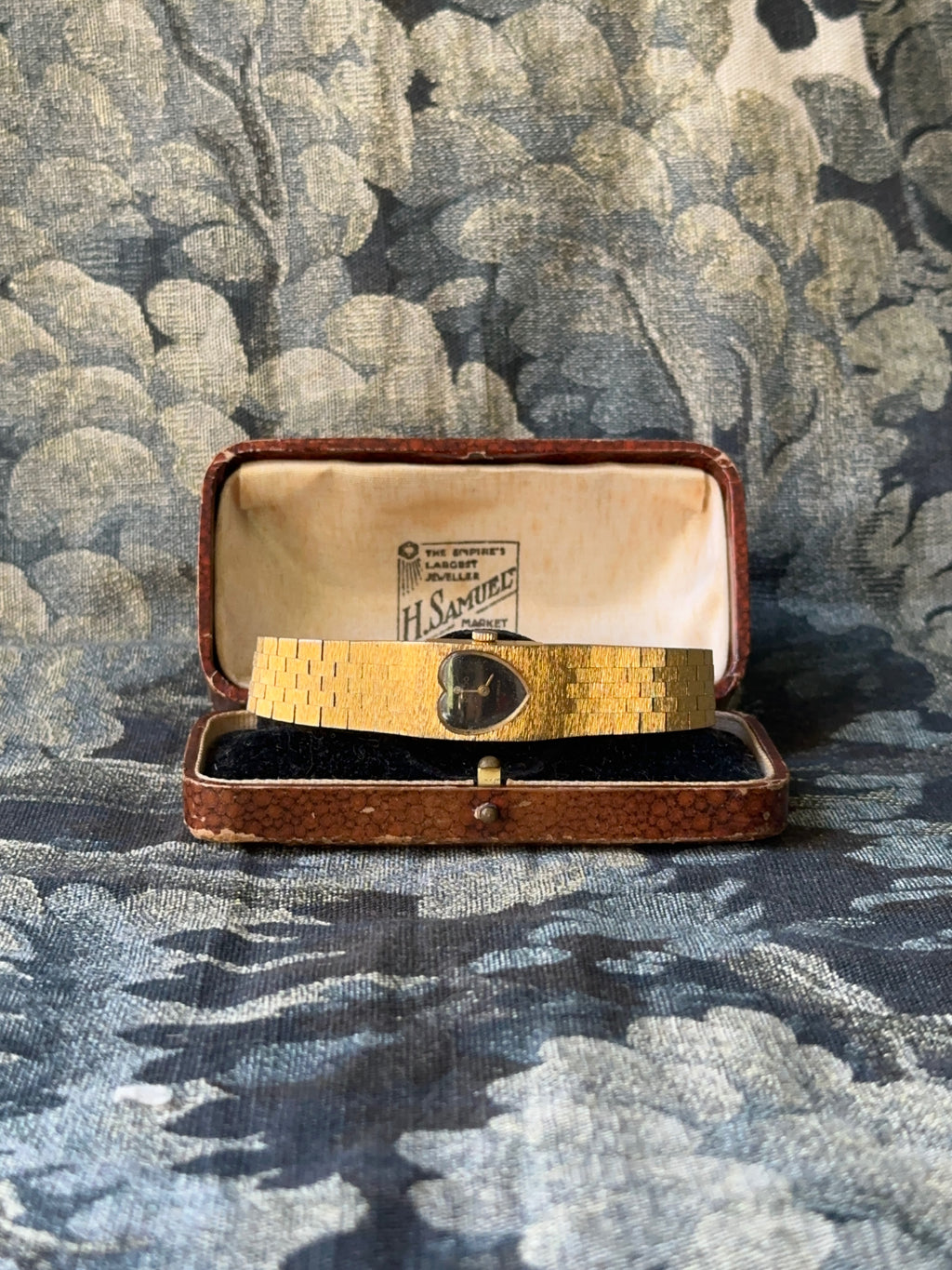 1970s Imado black heart gold-plated mechanical watch