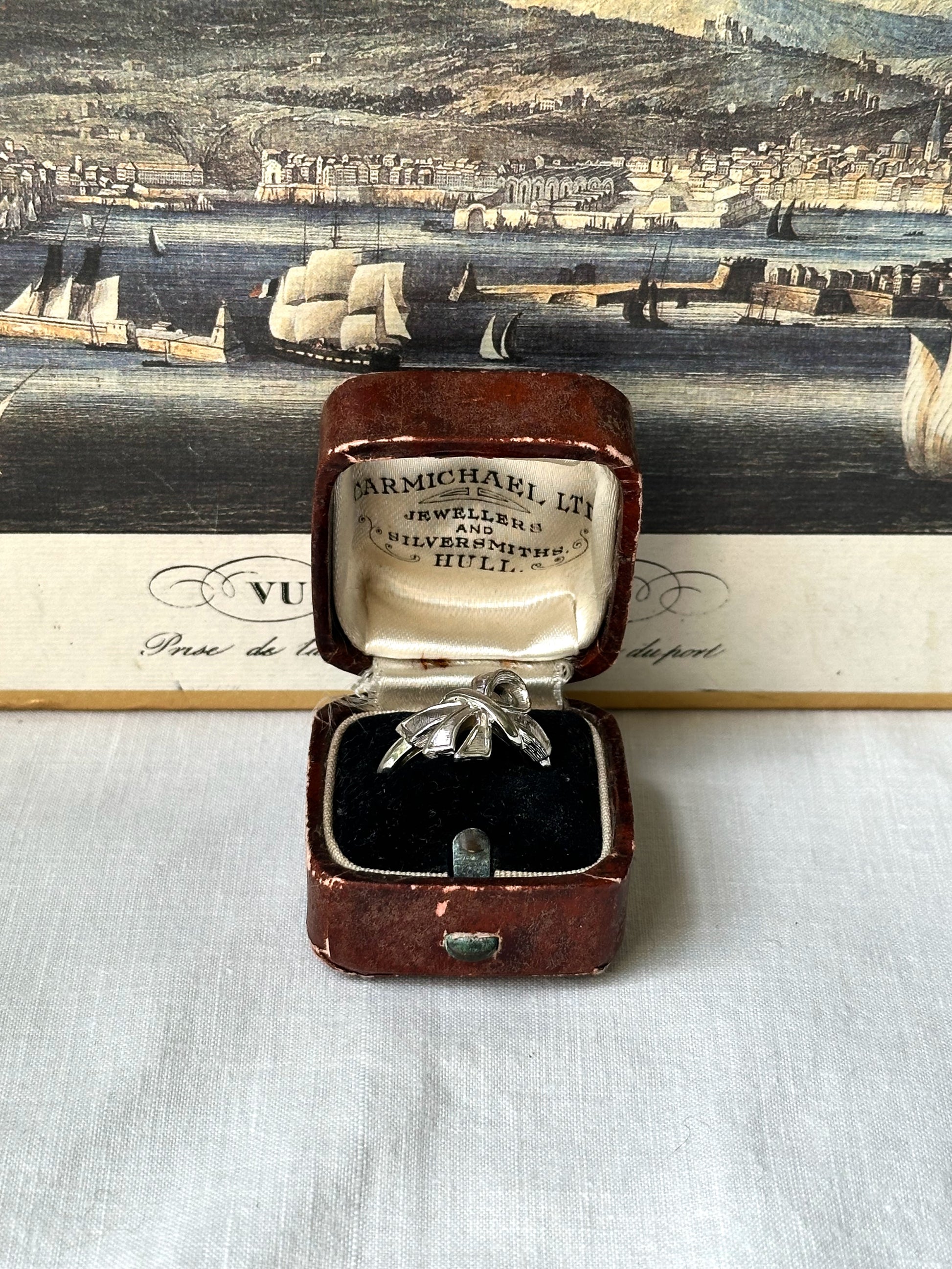 1970s Avon Bow Silver Tone Ring