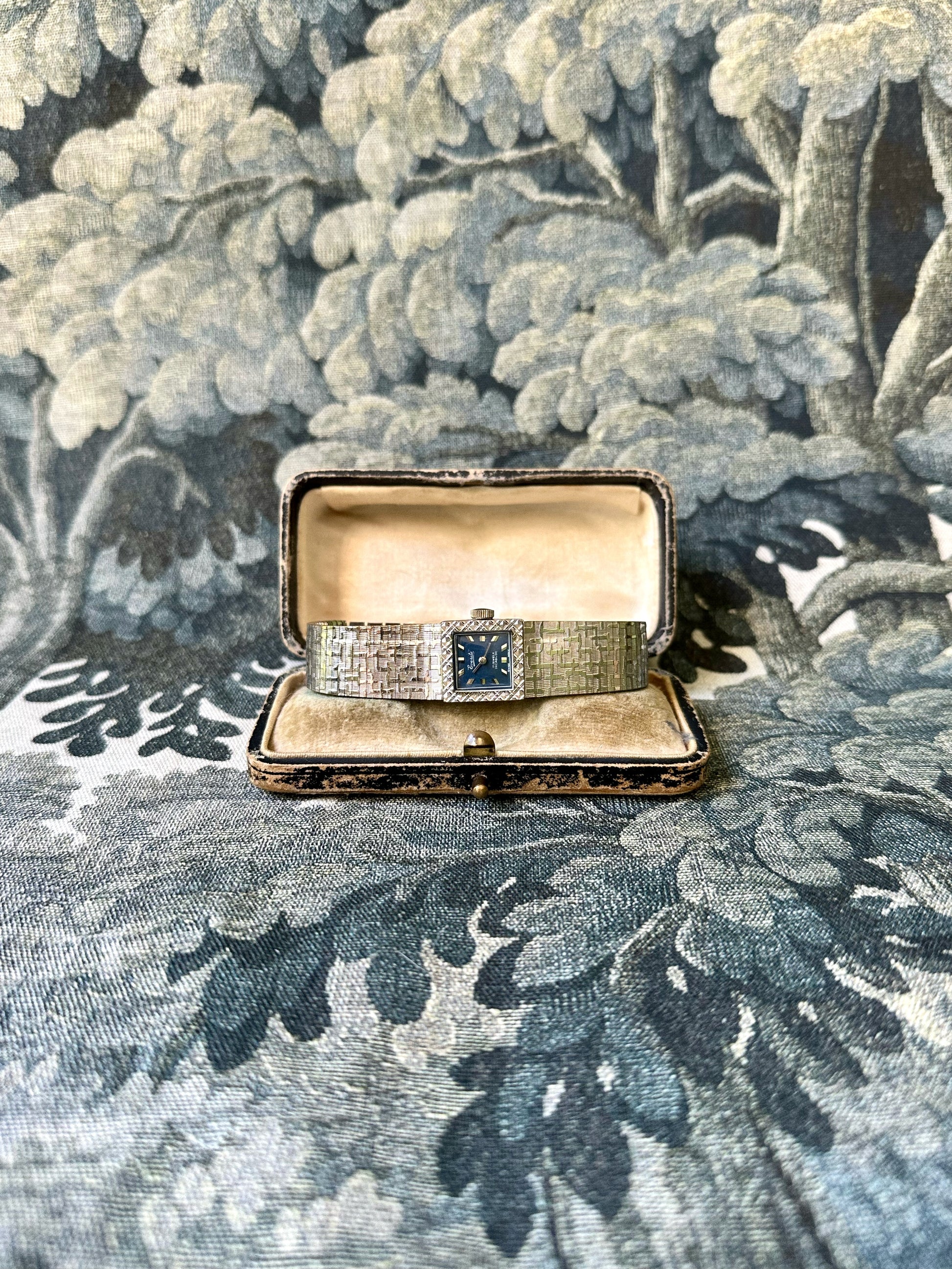 1970s Everite blue square dial silver-plated mechanical watch