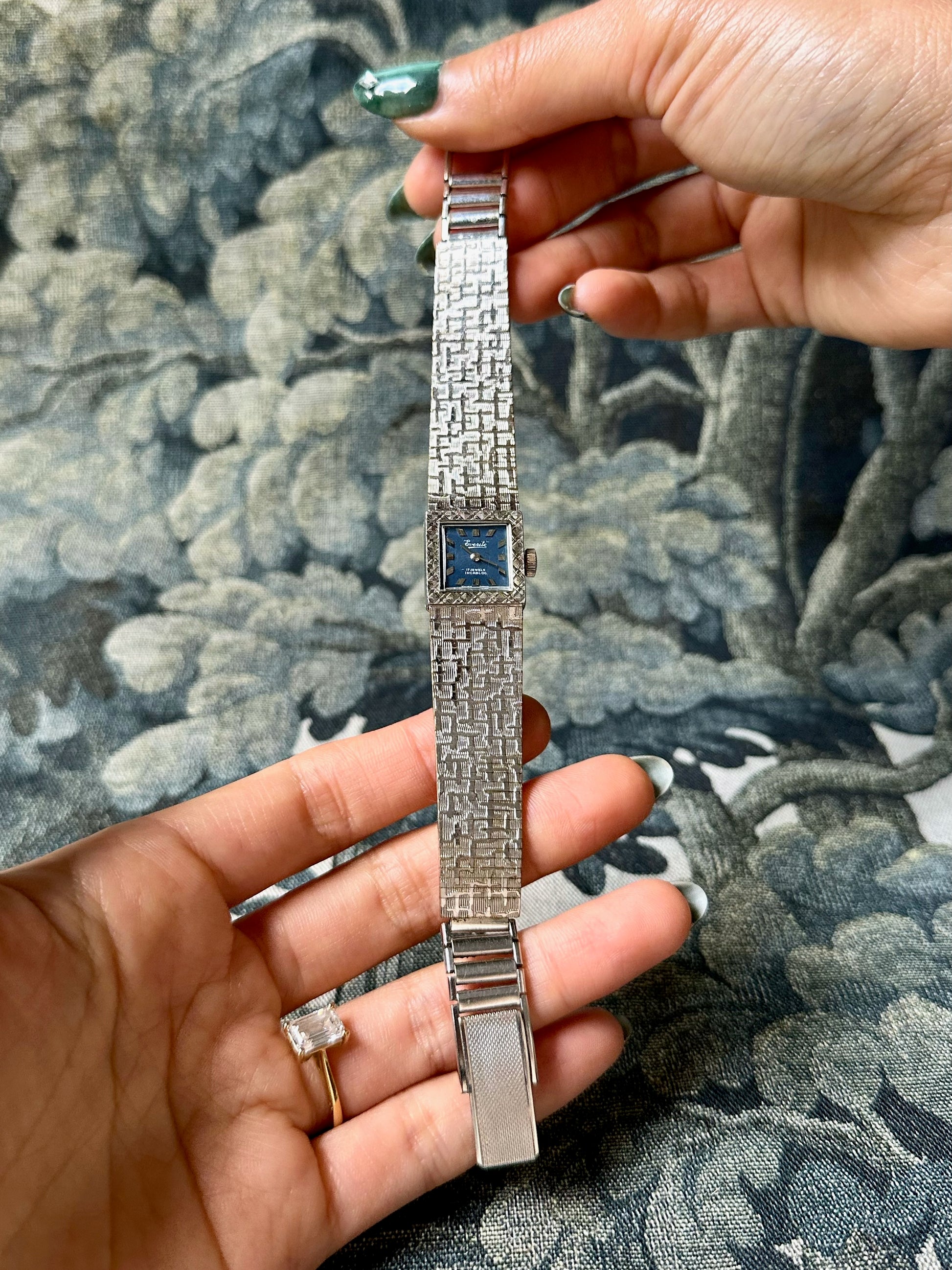 1970s Everite blue square dial silver-plated mechanical watch