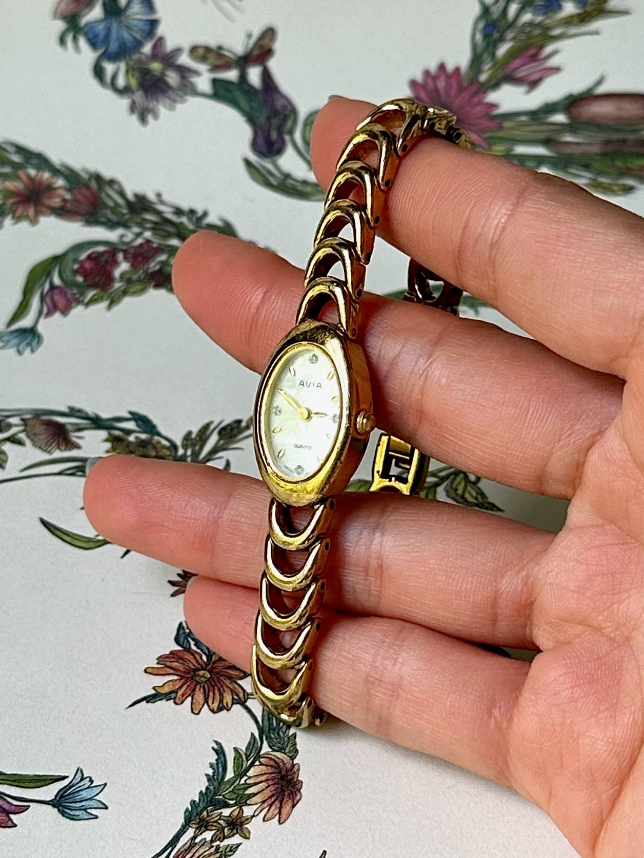 1980s Avia mother of pearl gold-plated watch