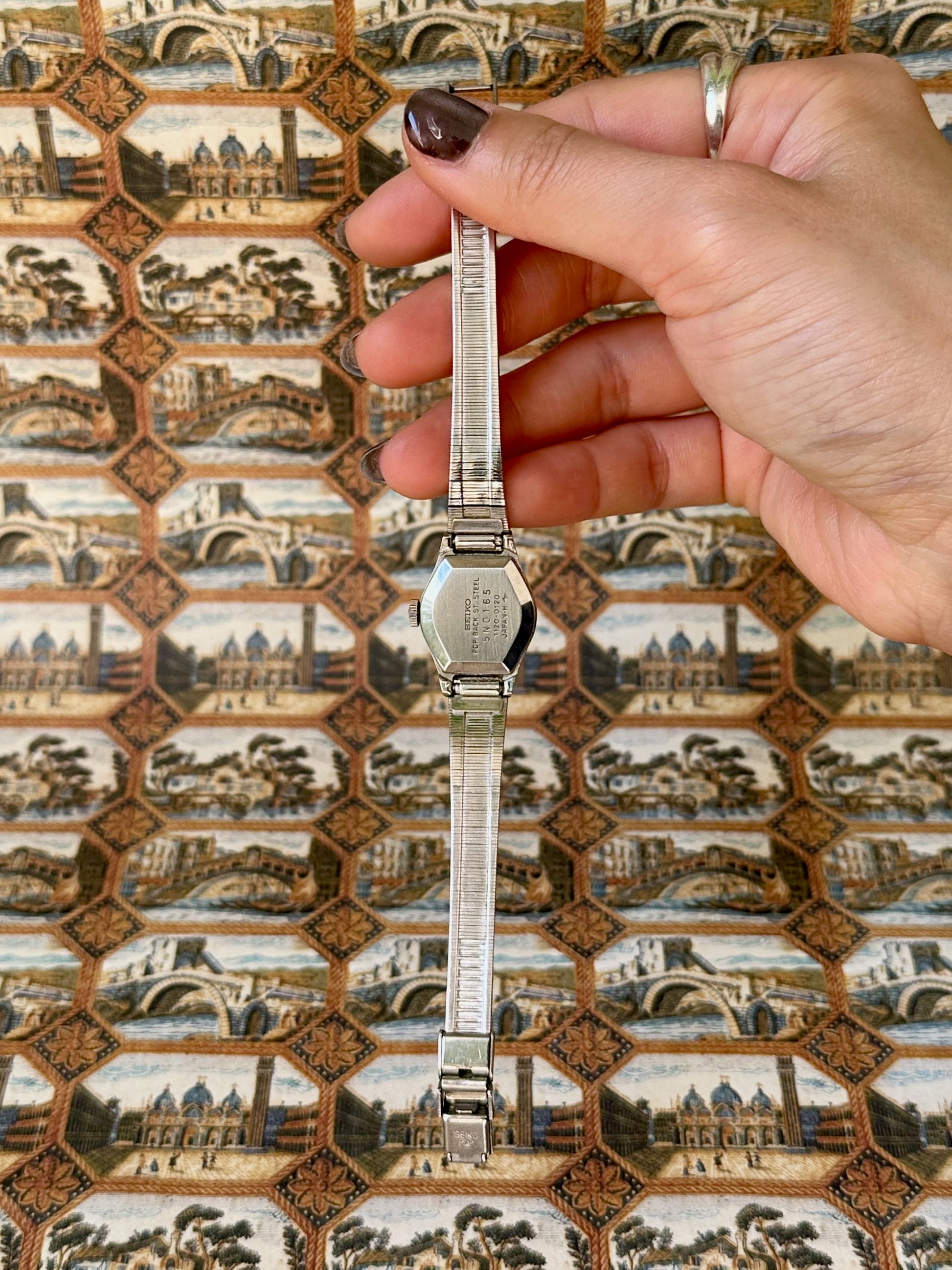 1970s Seiko Hi-Beat silver-plated round mechanical watch