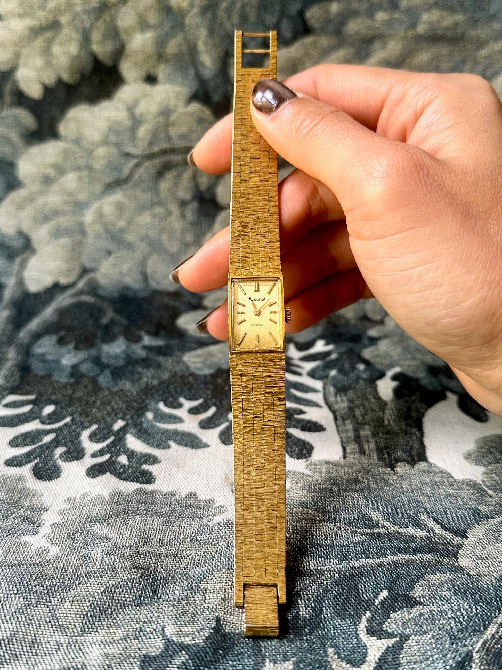 1970s Accurist Gold-Plated Mechanical Watch