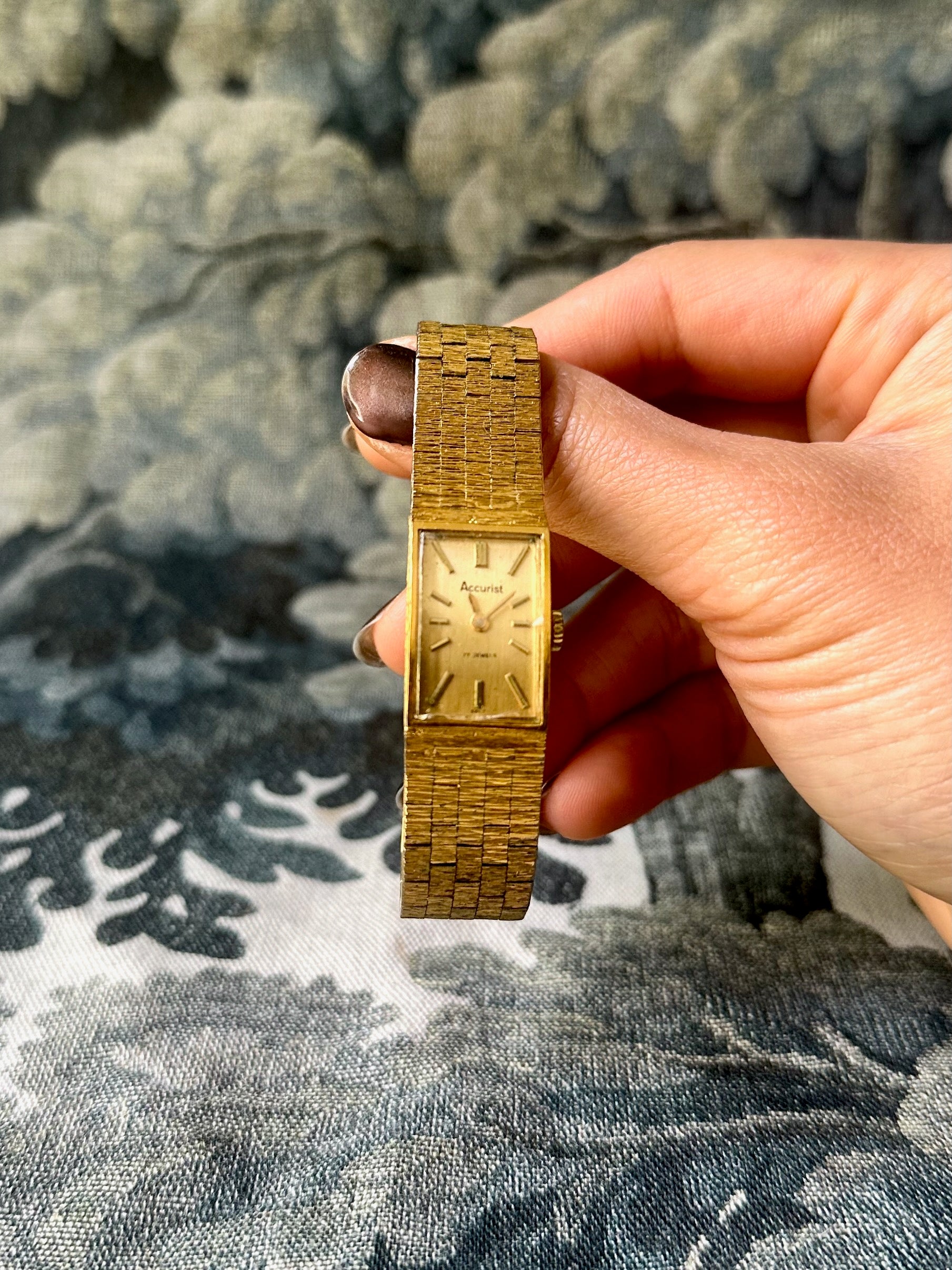 1970s Accurist Gold-Plated Mechanical Watch