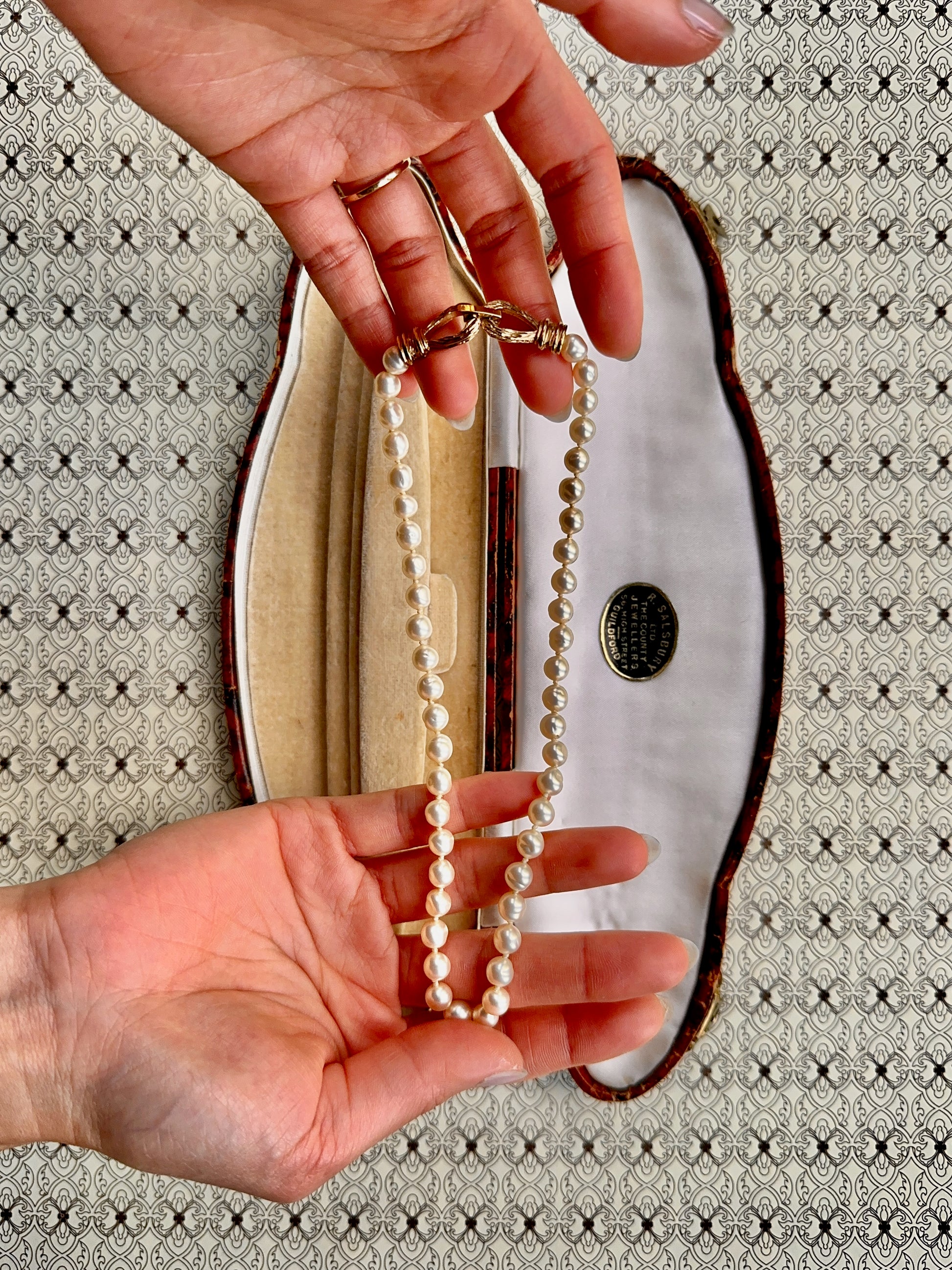Vintage Genuine Pearl Necklace