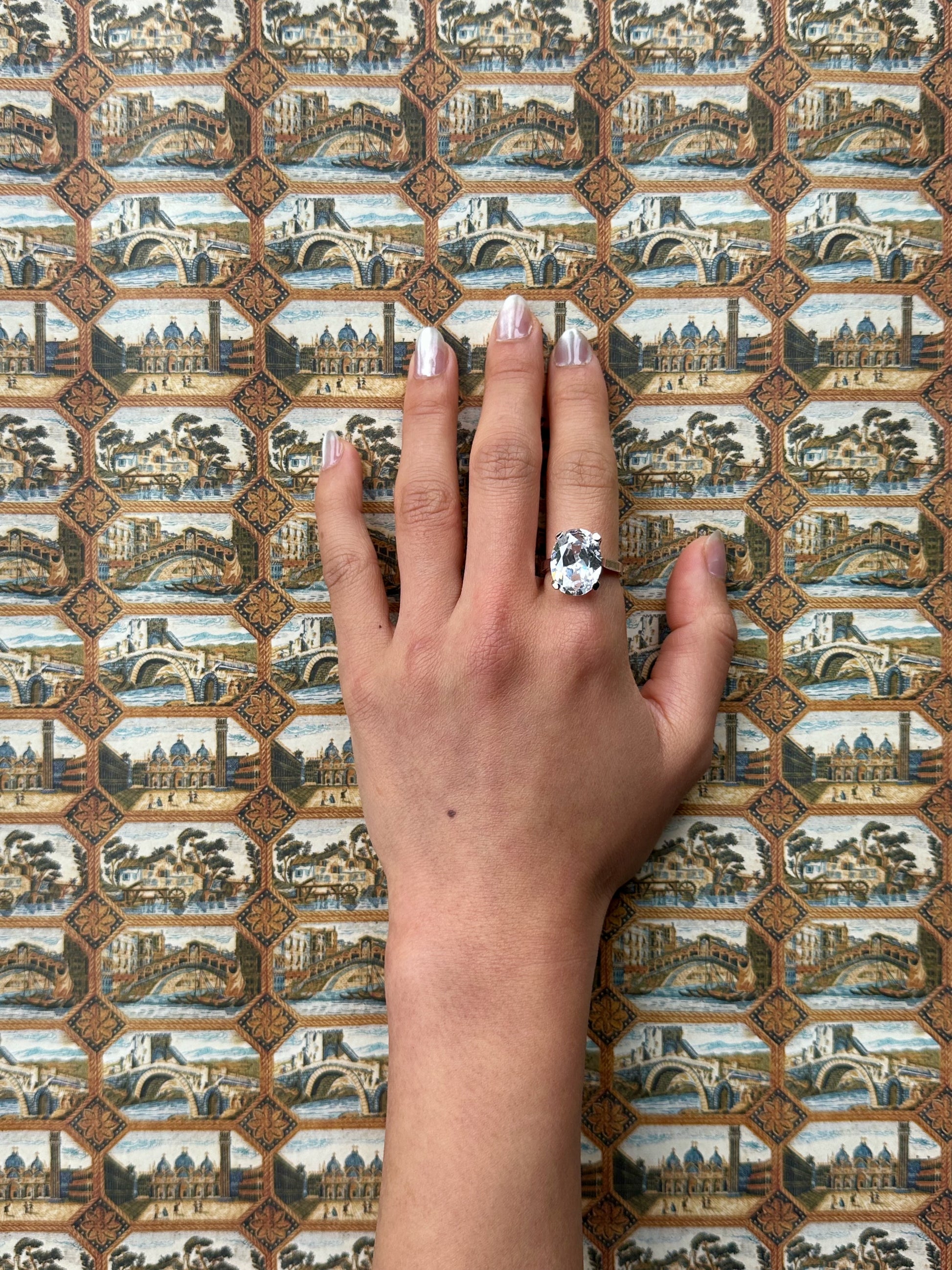 Vintage Oval Rhinestone Ring