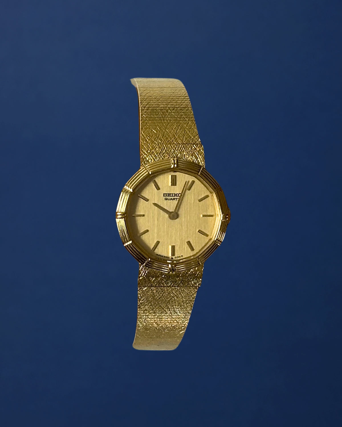 1980s Seiko gold-plated round quartz watch