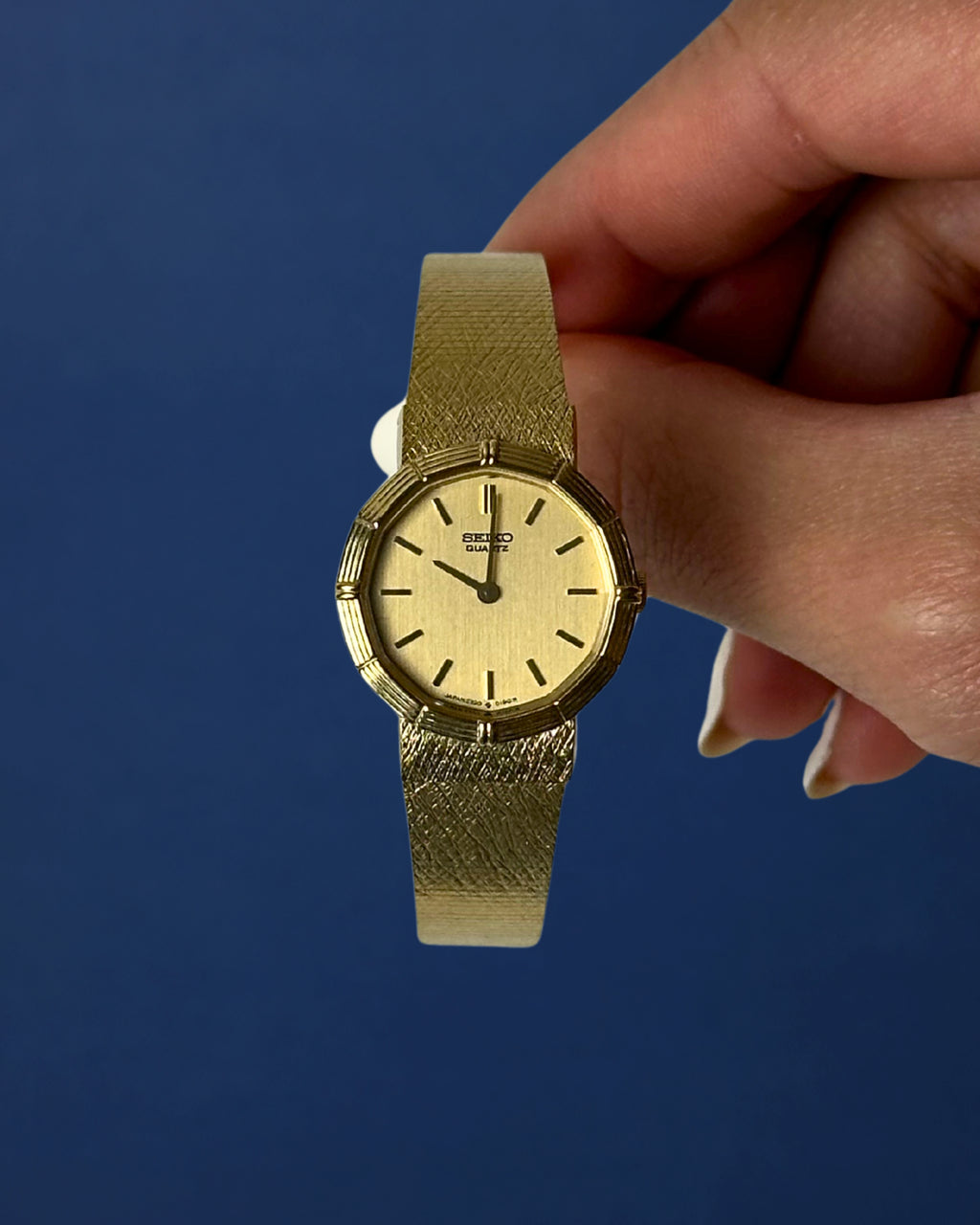 1980s Seiko gold-plated round quartz watch
