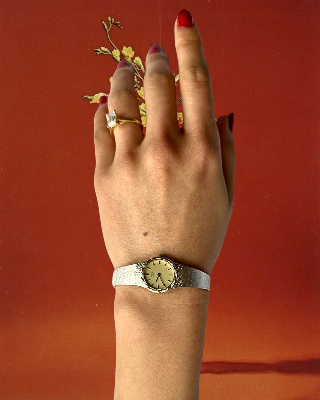 1980s Seiko round two-tone quartz watch
