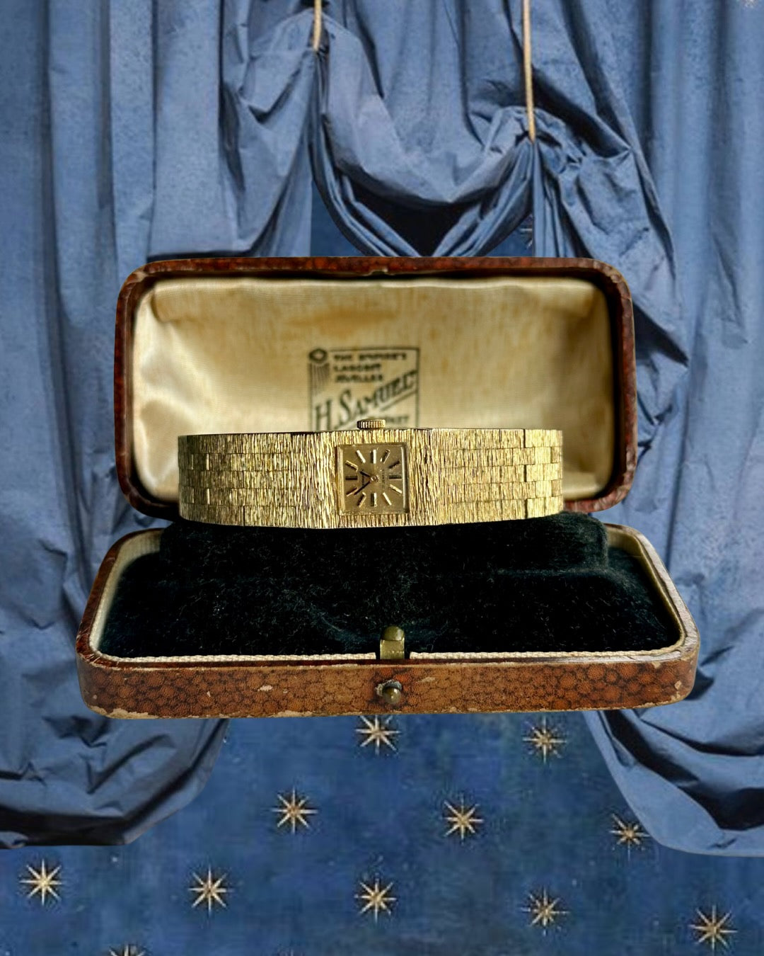 1970s Regency square gold-plated mechanical watch