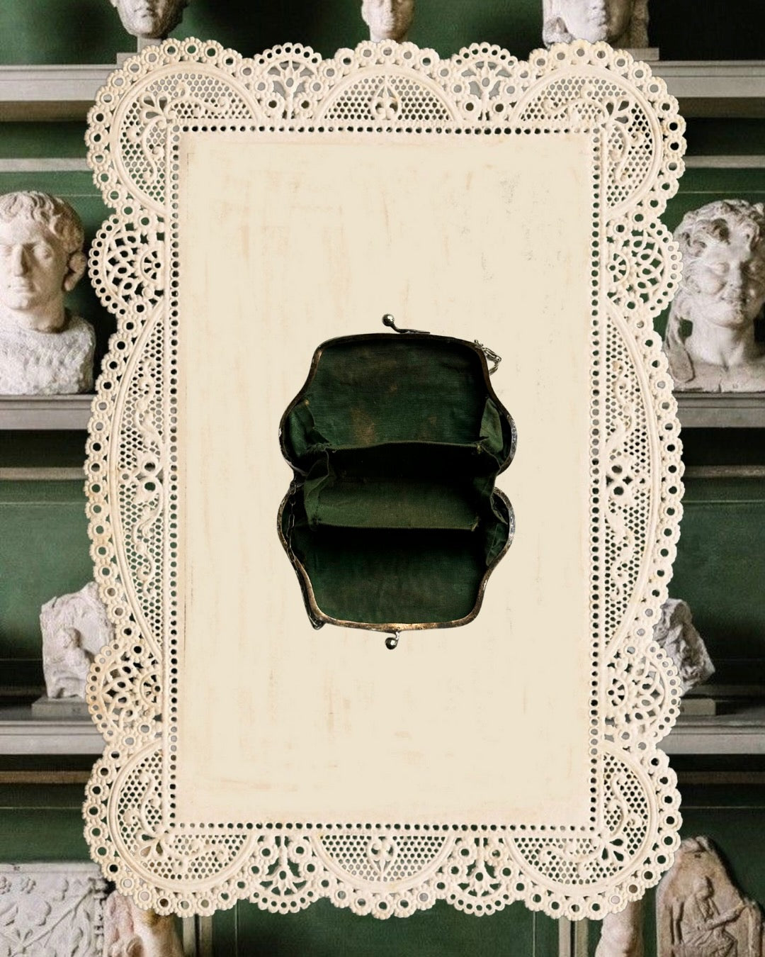 1920s Bow Silver-Plated Ring Coin Purse