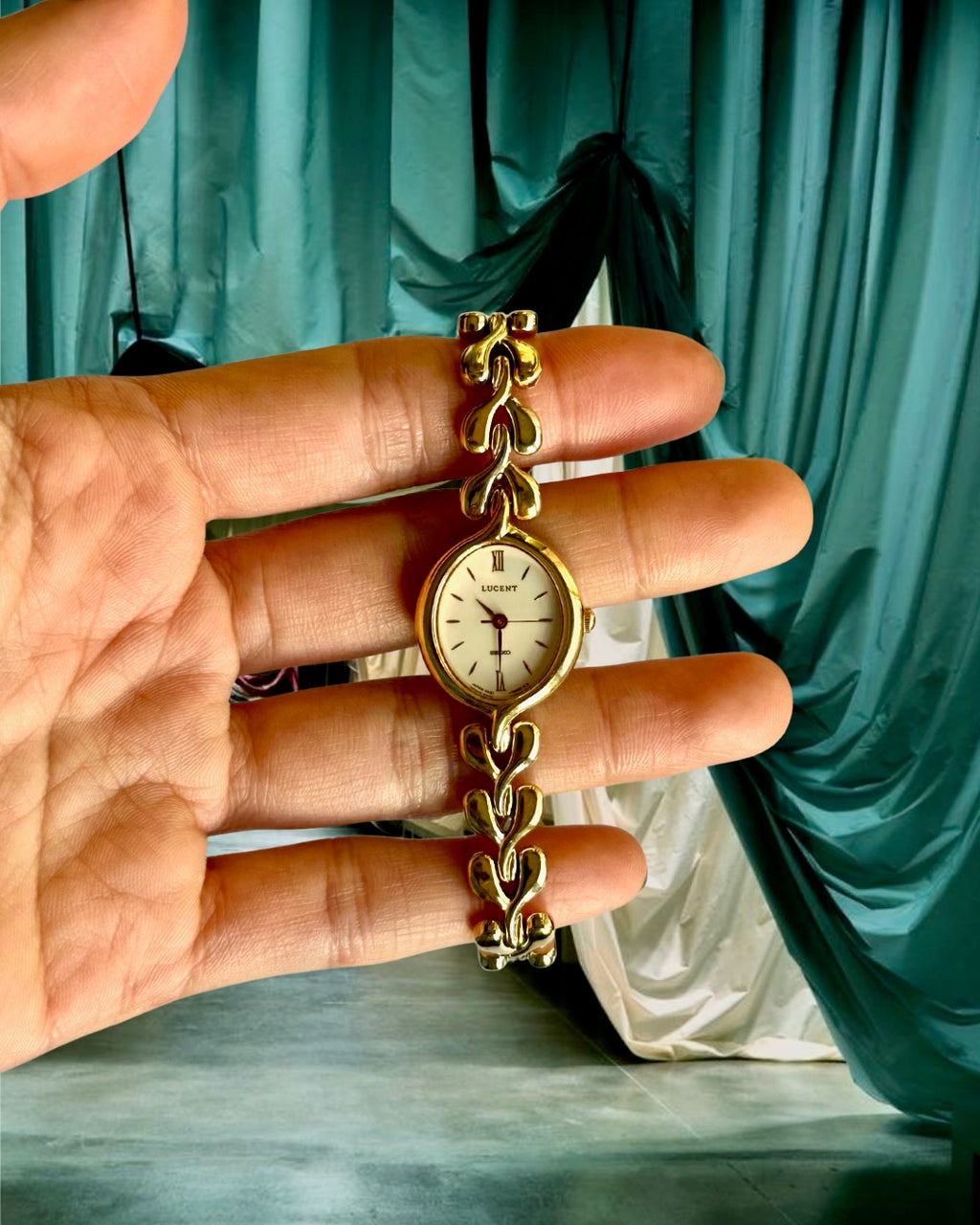 1980s Seiko Lucent gold-plated quartz watch