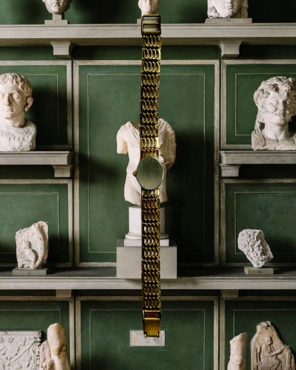 1970s Imado Hollow Chain Gold-Plated Quartz Watch