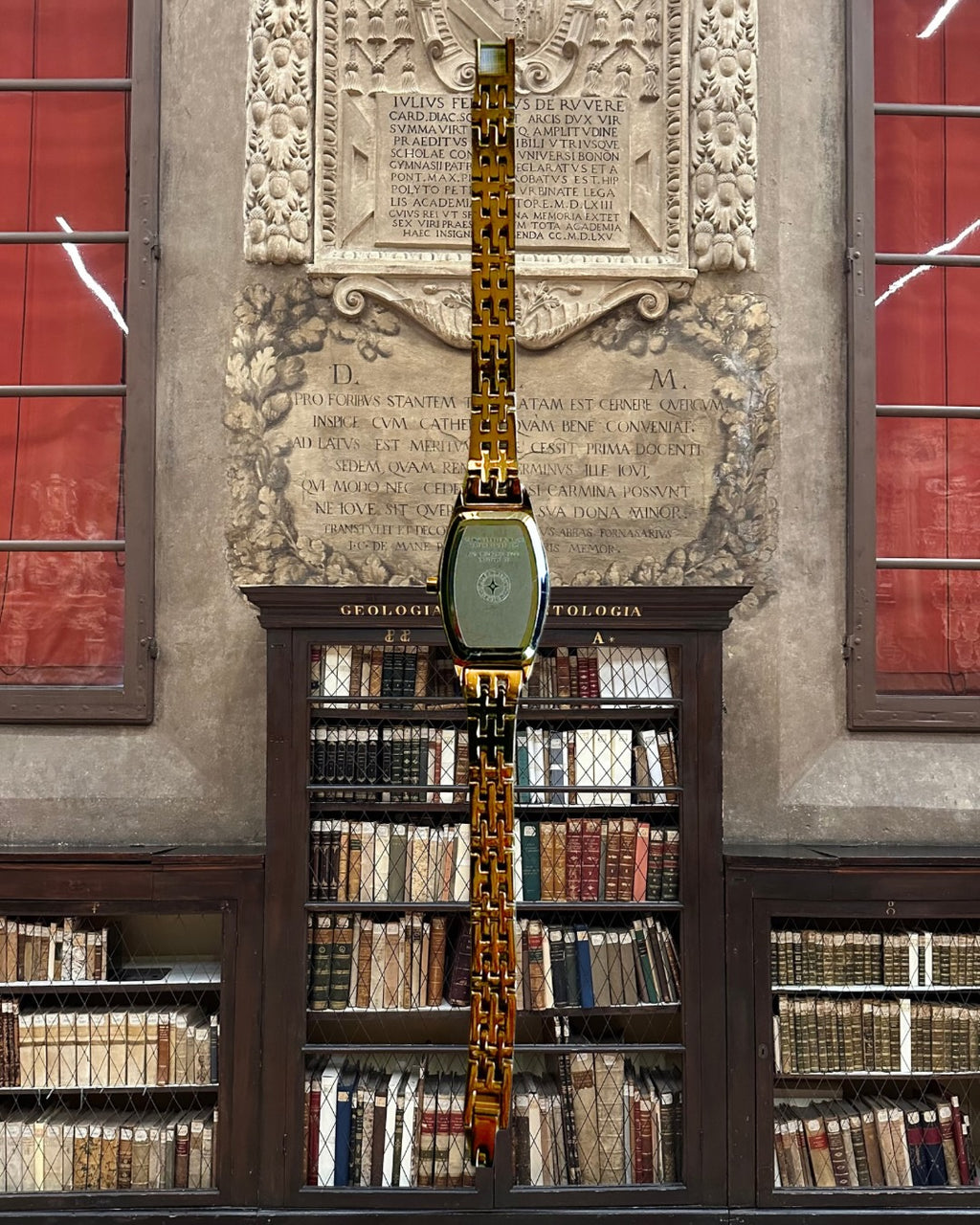 1980s Accurist Roman and Stick Dial Gold-Plated Quartz Watch