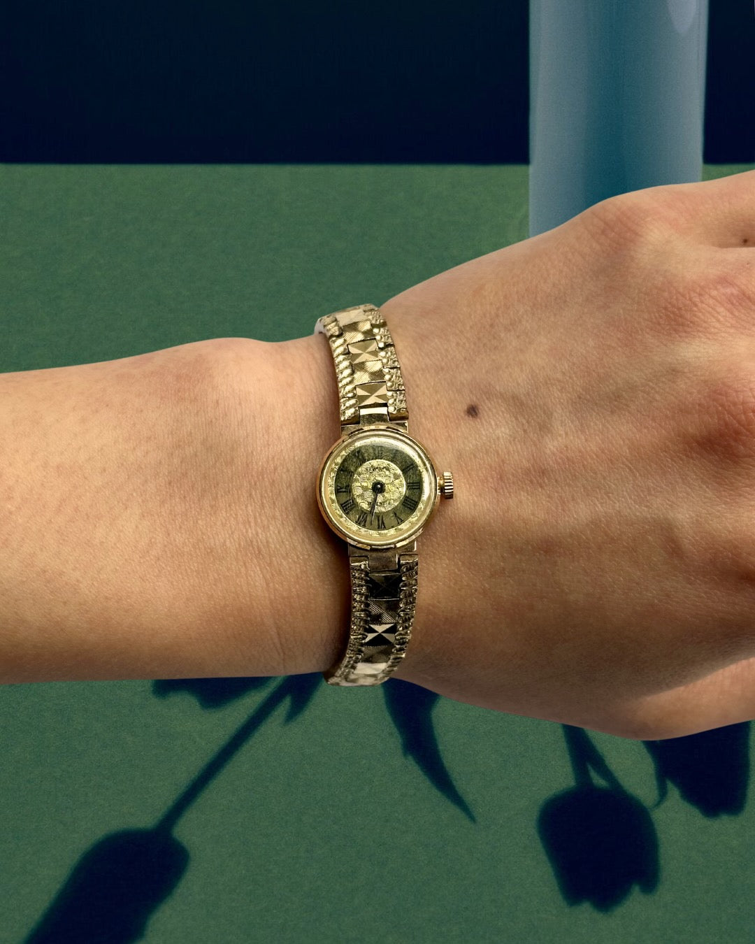 1970s Sekonda Textured Roman Dial Mechanical Watch